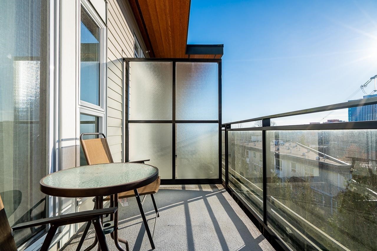401-13919 Fraser Highway, Surrey, BC