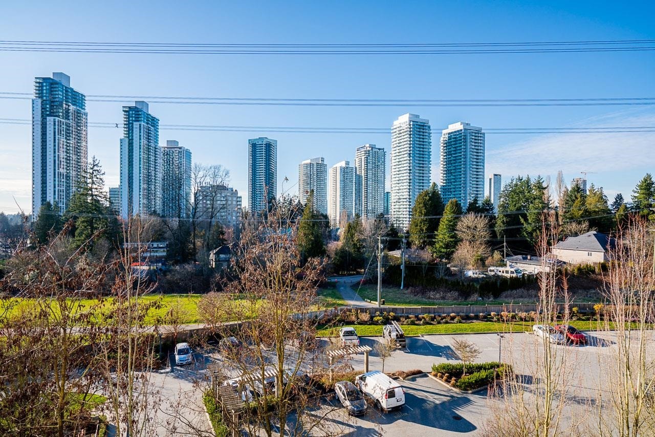 401-13919 Fraser Highway, Surrey, BC