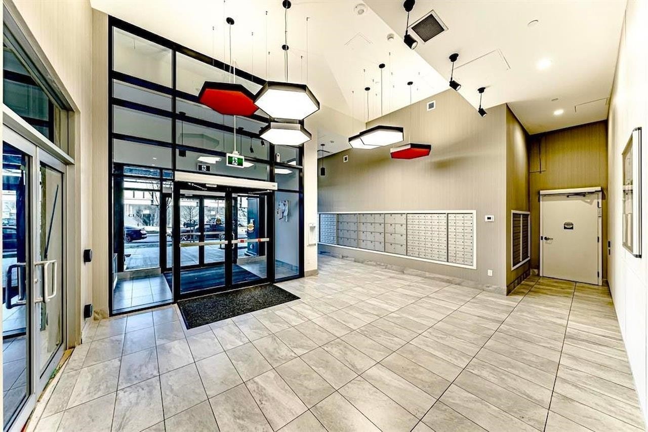 1202-10626 City Parkway, Surrey, BC