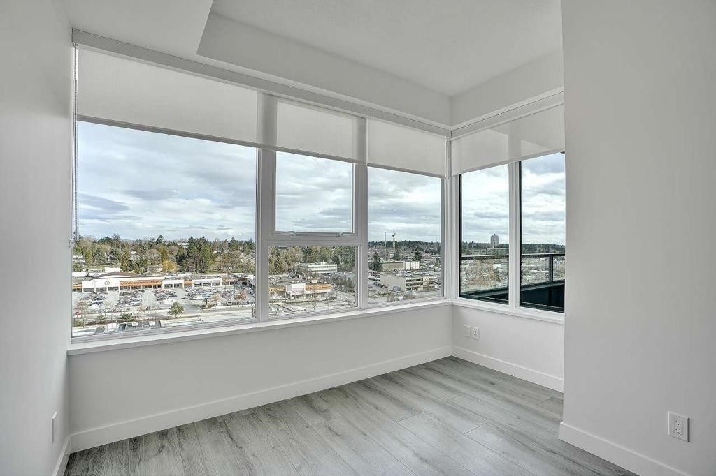 1202-10626 City Parkway, Surrey, BC