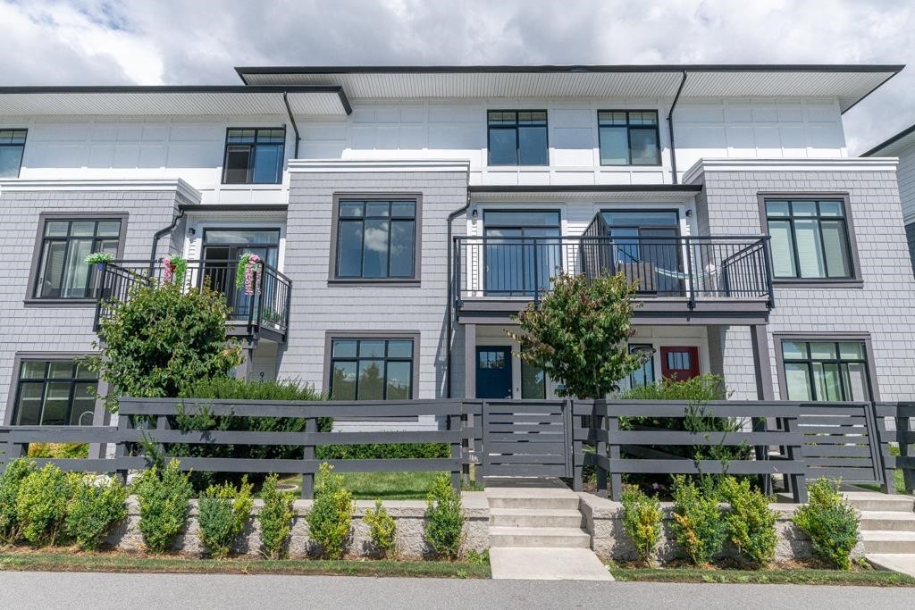 100-15255 Sitka Drive, Surrey, BC