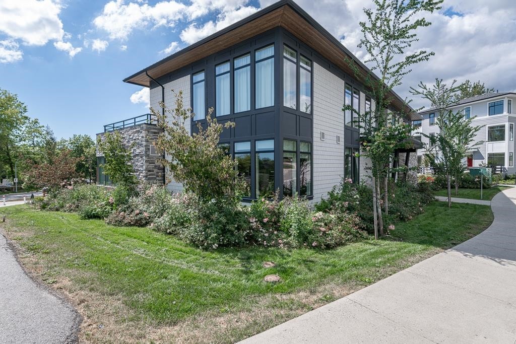 100-15255 Sitka Drive, Surrey, BC