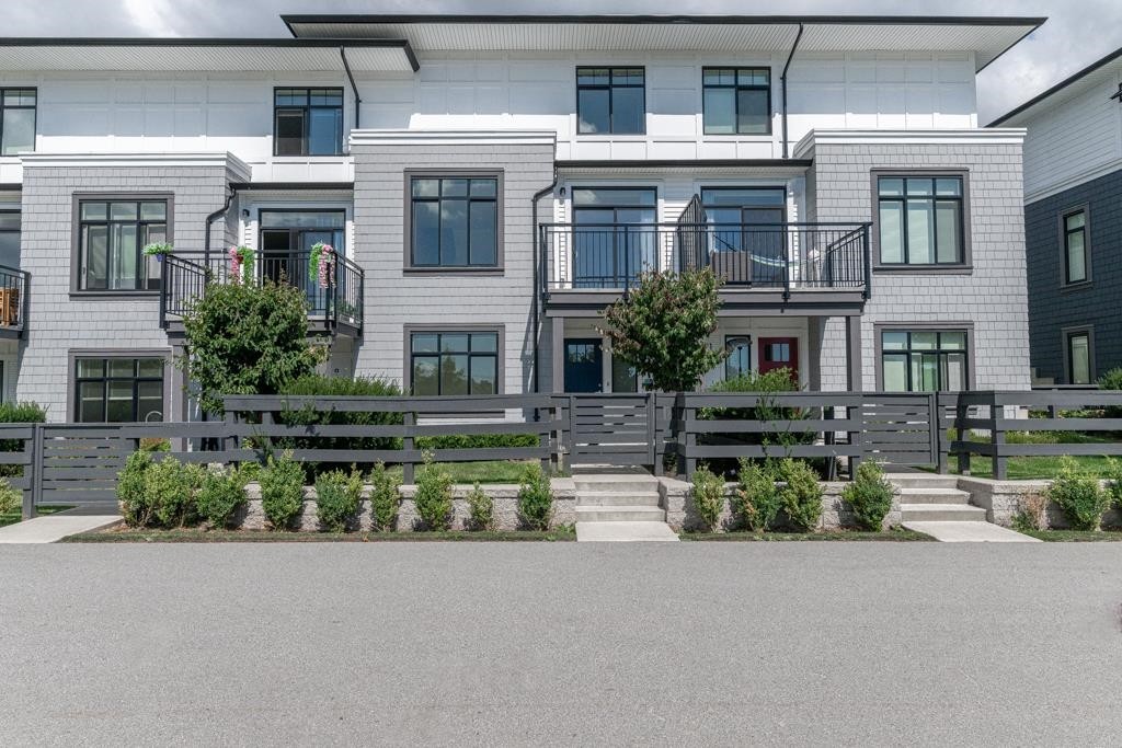 100-15255 Sitka Drive, Surrey, BC