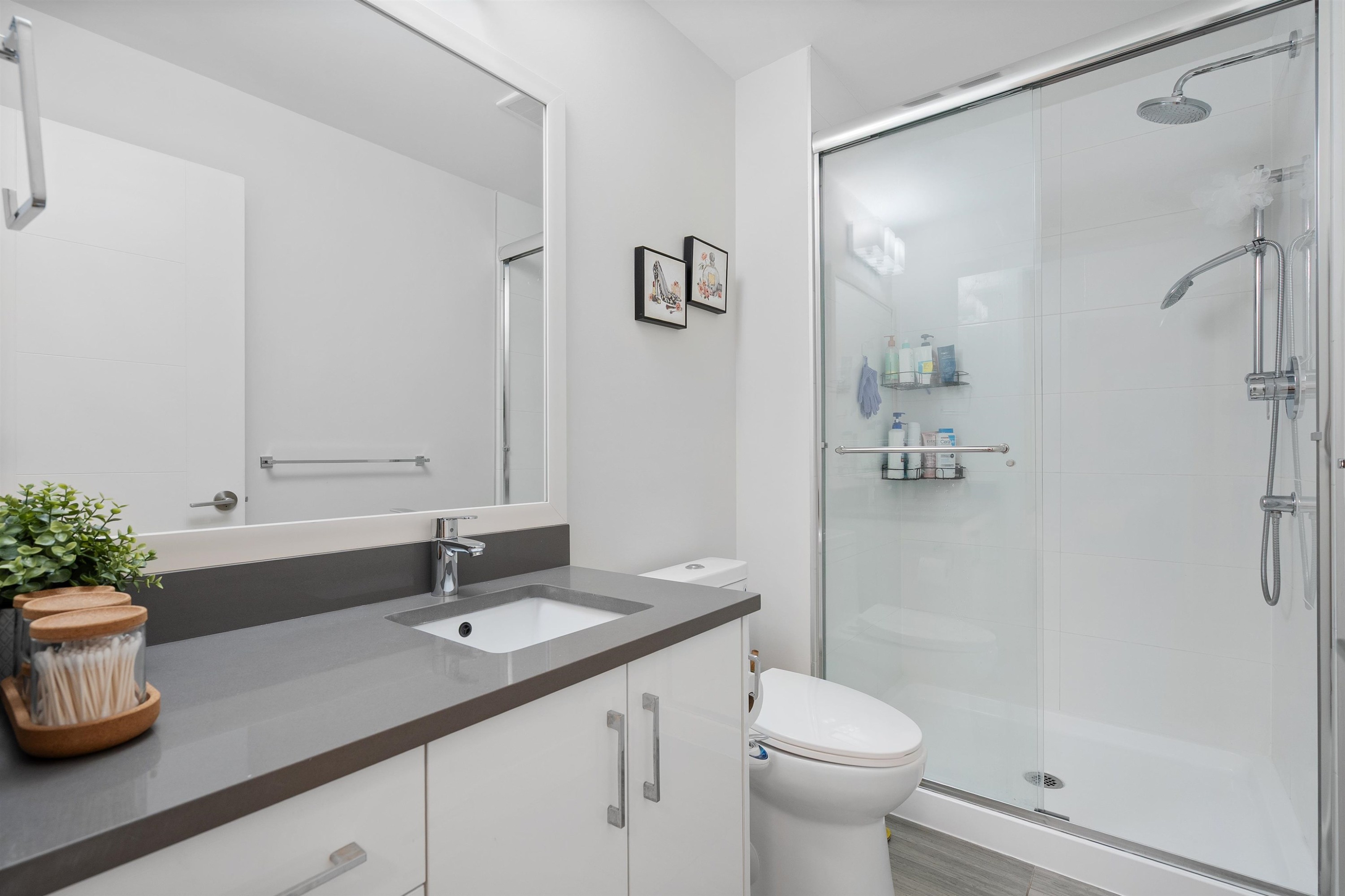 113-15351 101 Avenue, Surrey, BC