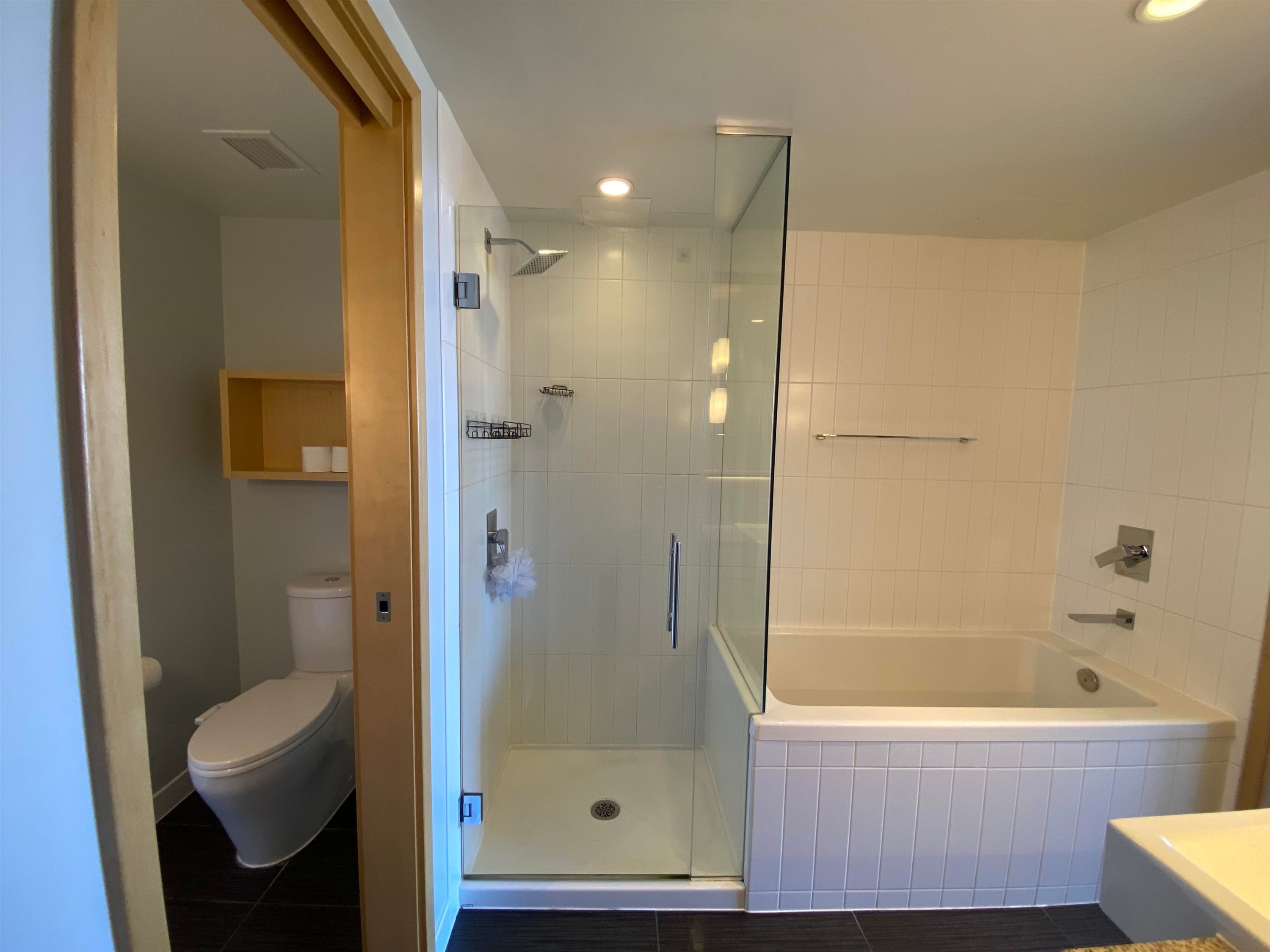 3204-13495 Central Avenue, Surrey, BC