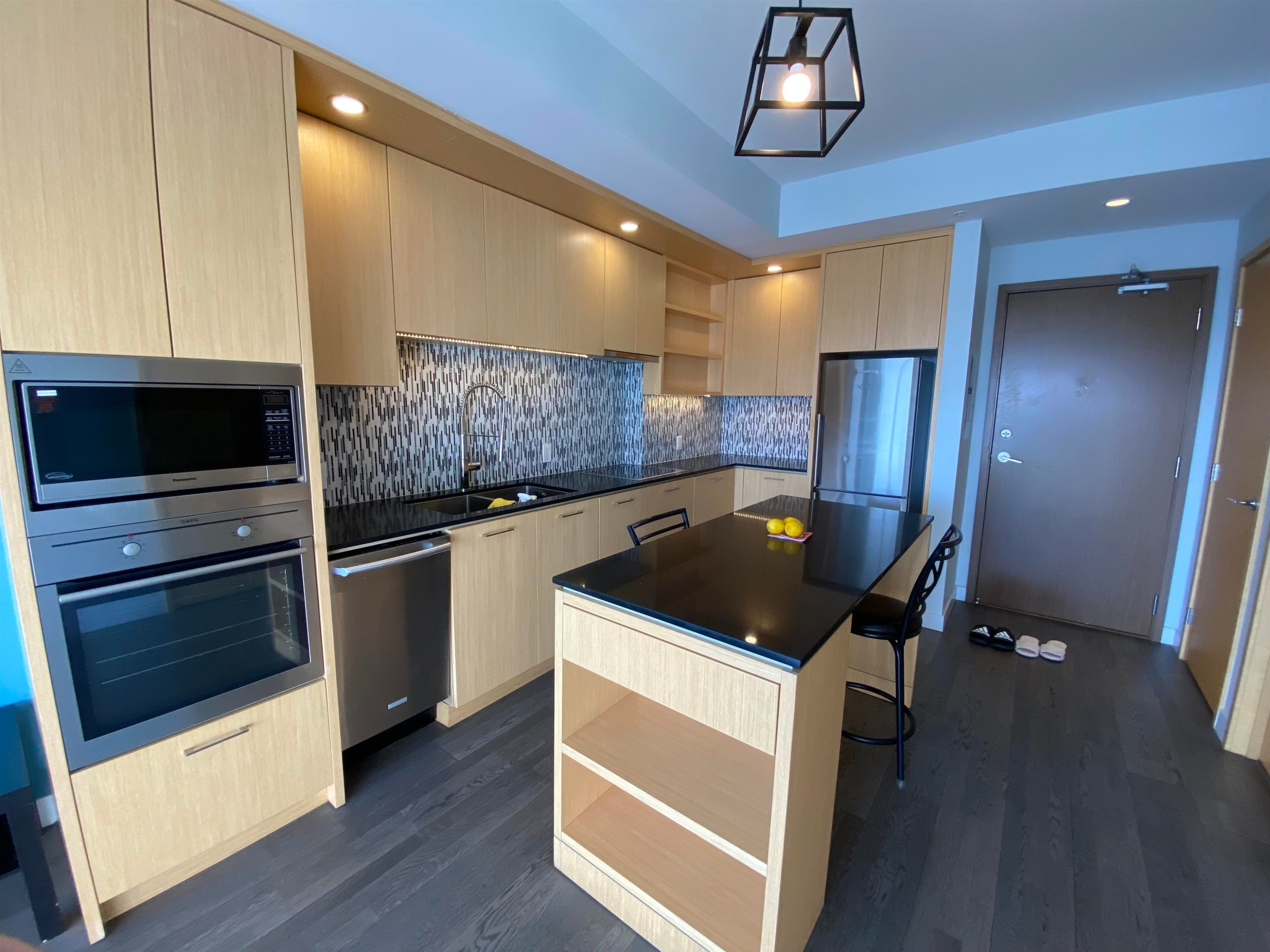 3204-13495 Central Avenue, Surrey, BC