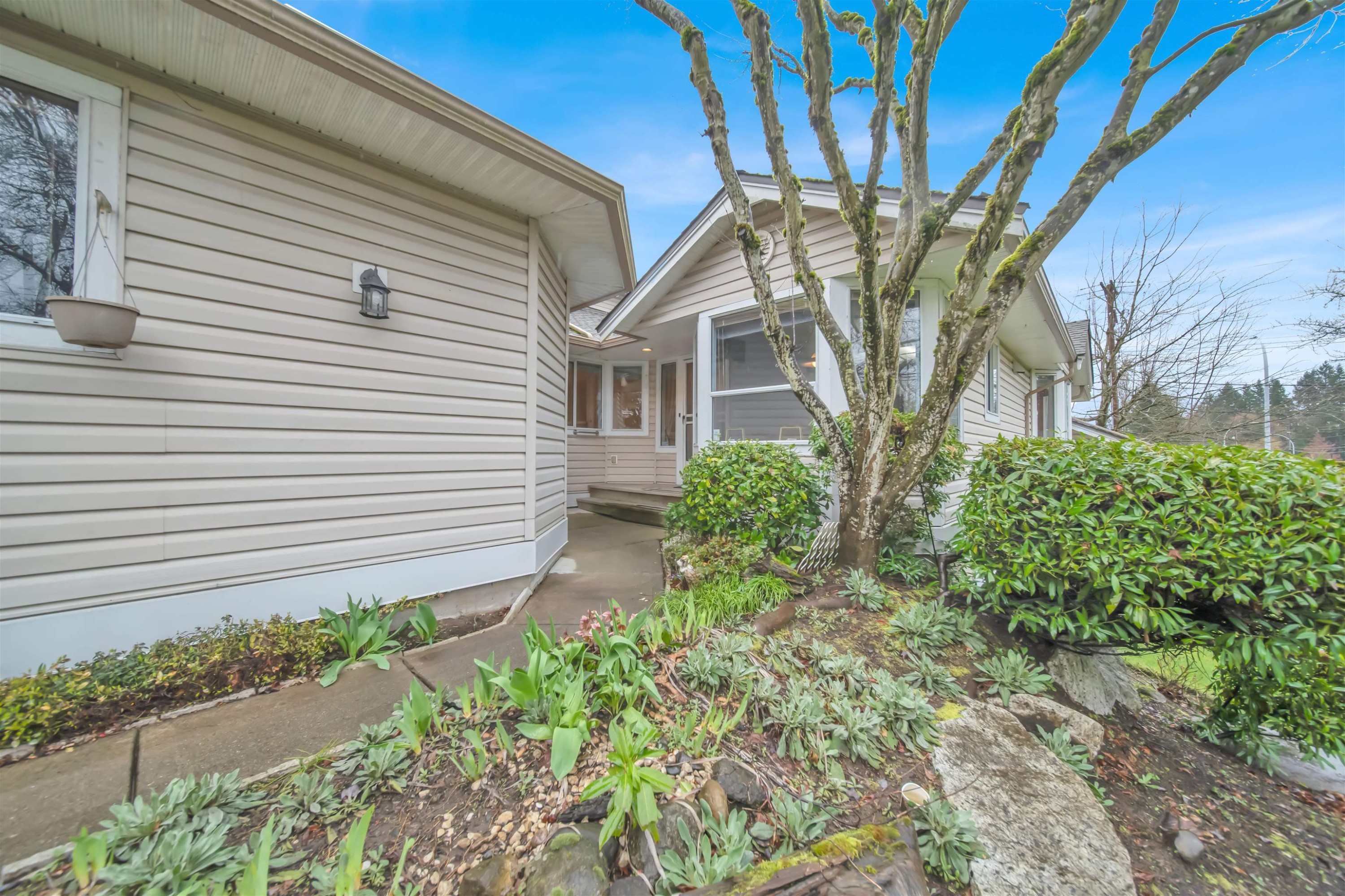 101-16071 82 Avenue, Surrey, BC