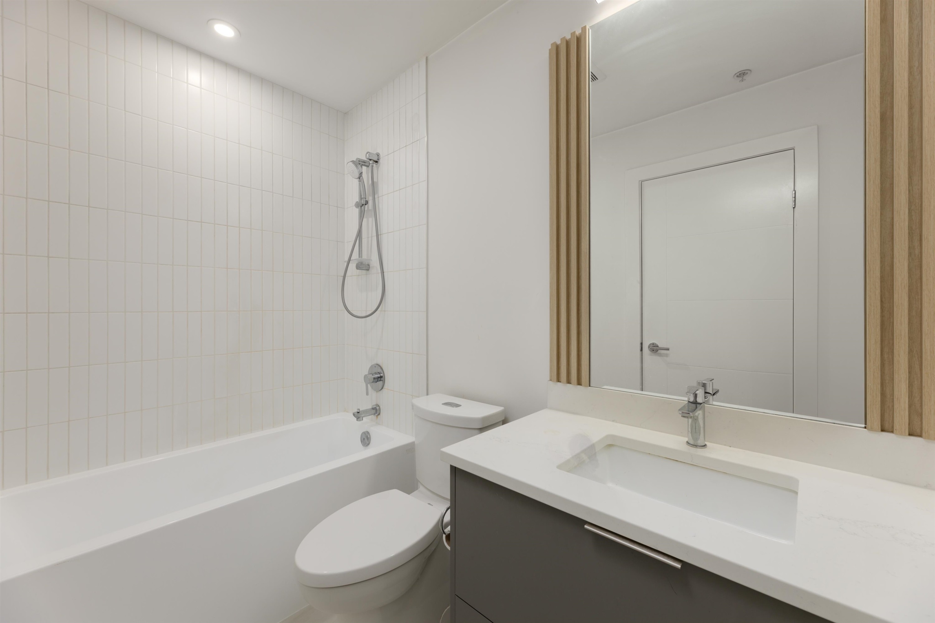 304-20695 Eastleigh Crescent, Langley, BC