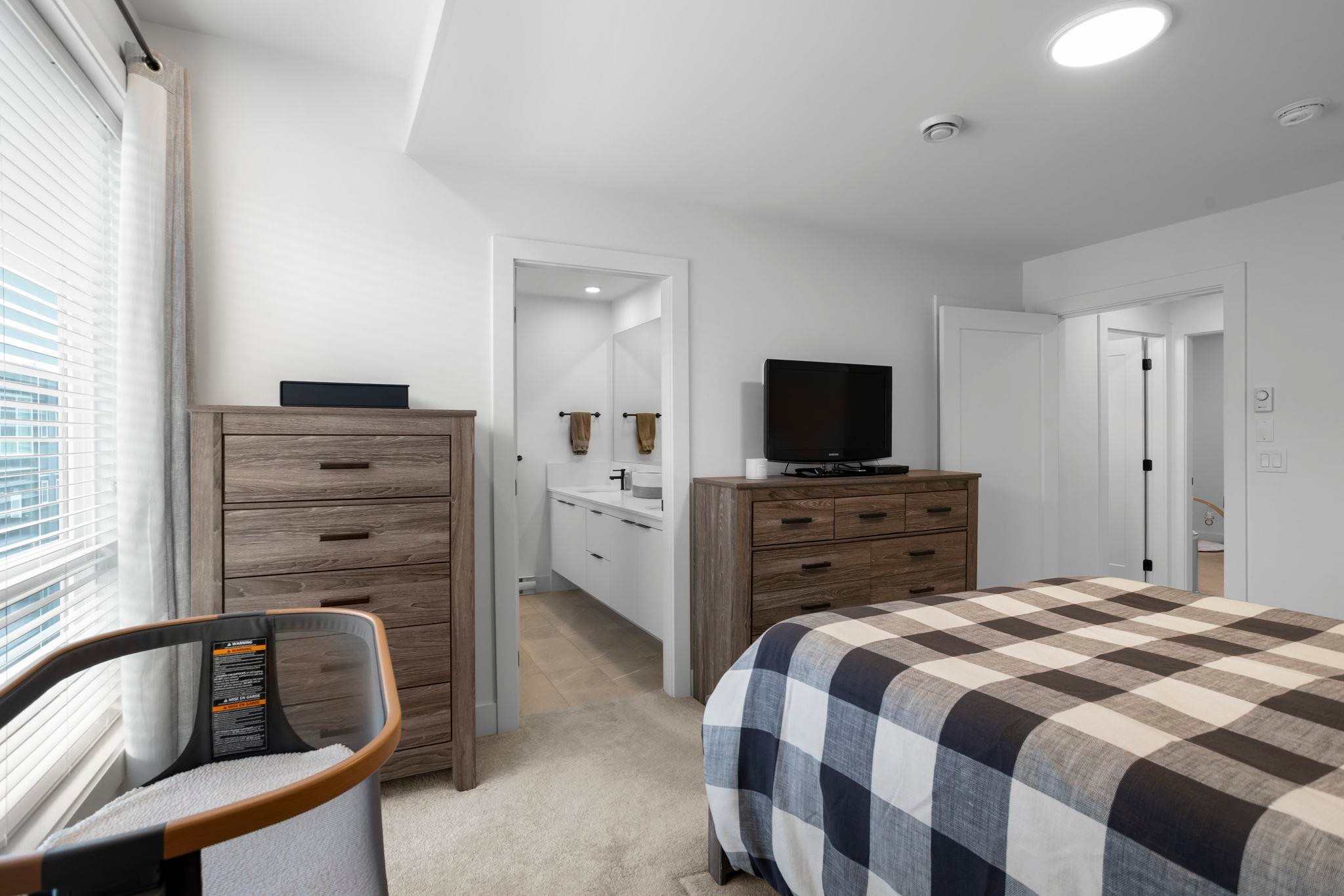 25-19255 Aloha Drive, Surrey, BC