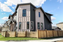 20687 76 Avenue Langley, BC V3V 1V5