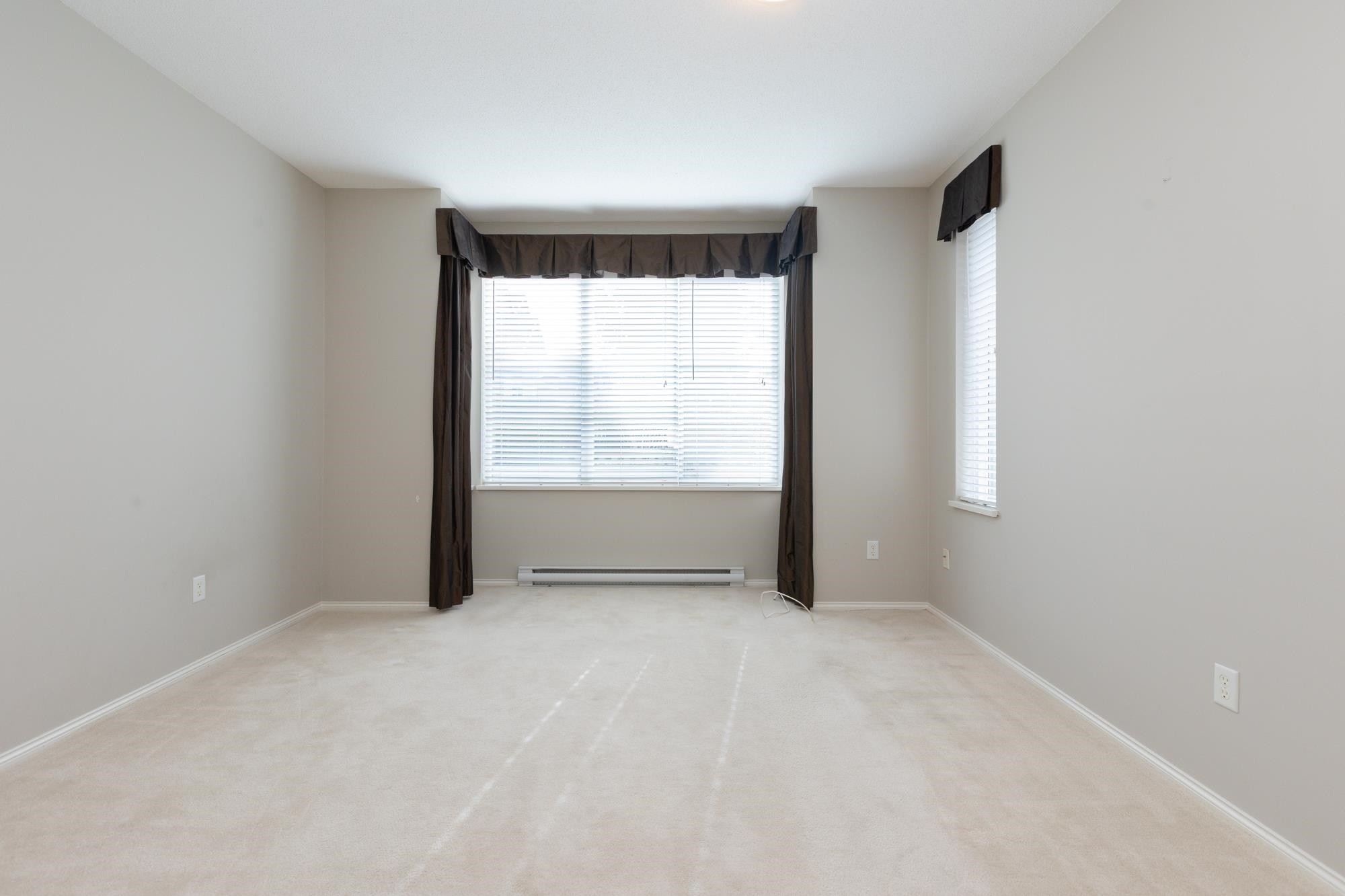 37-15868 85 Avenue, Surrey, BC