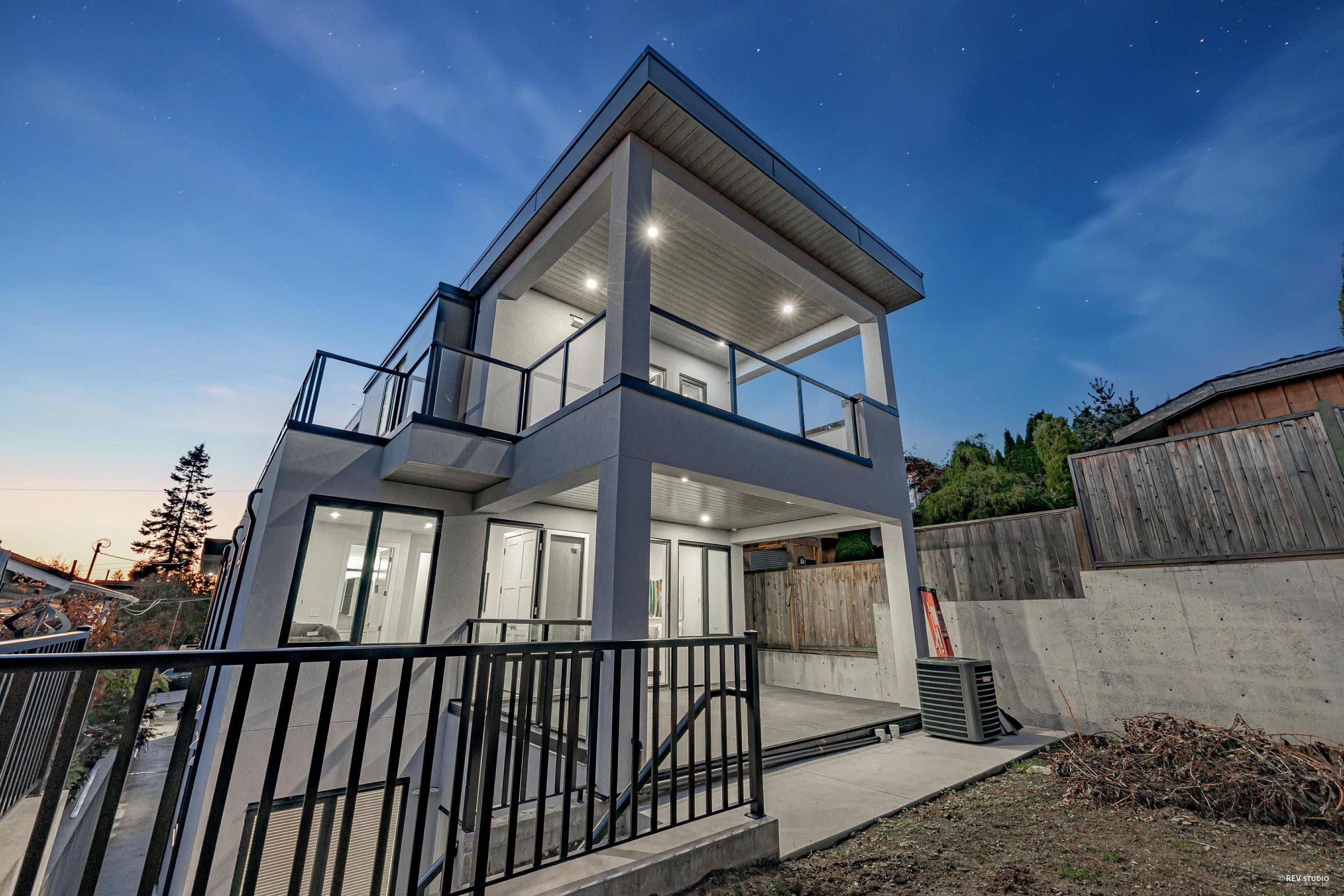 838 Stevens Street, White Rock, BC