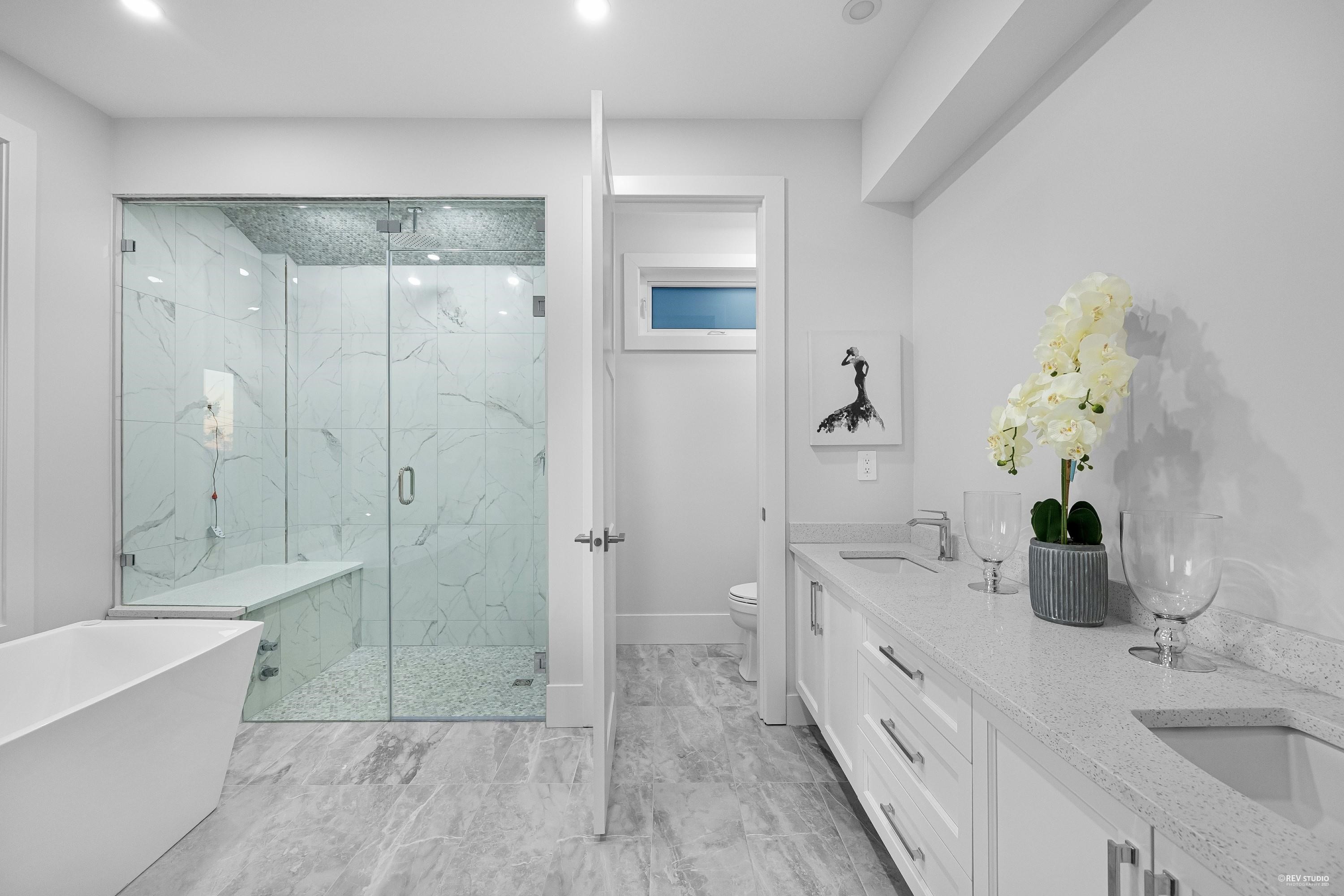 838 Stevens Street, White Rock, BC