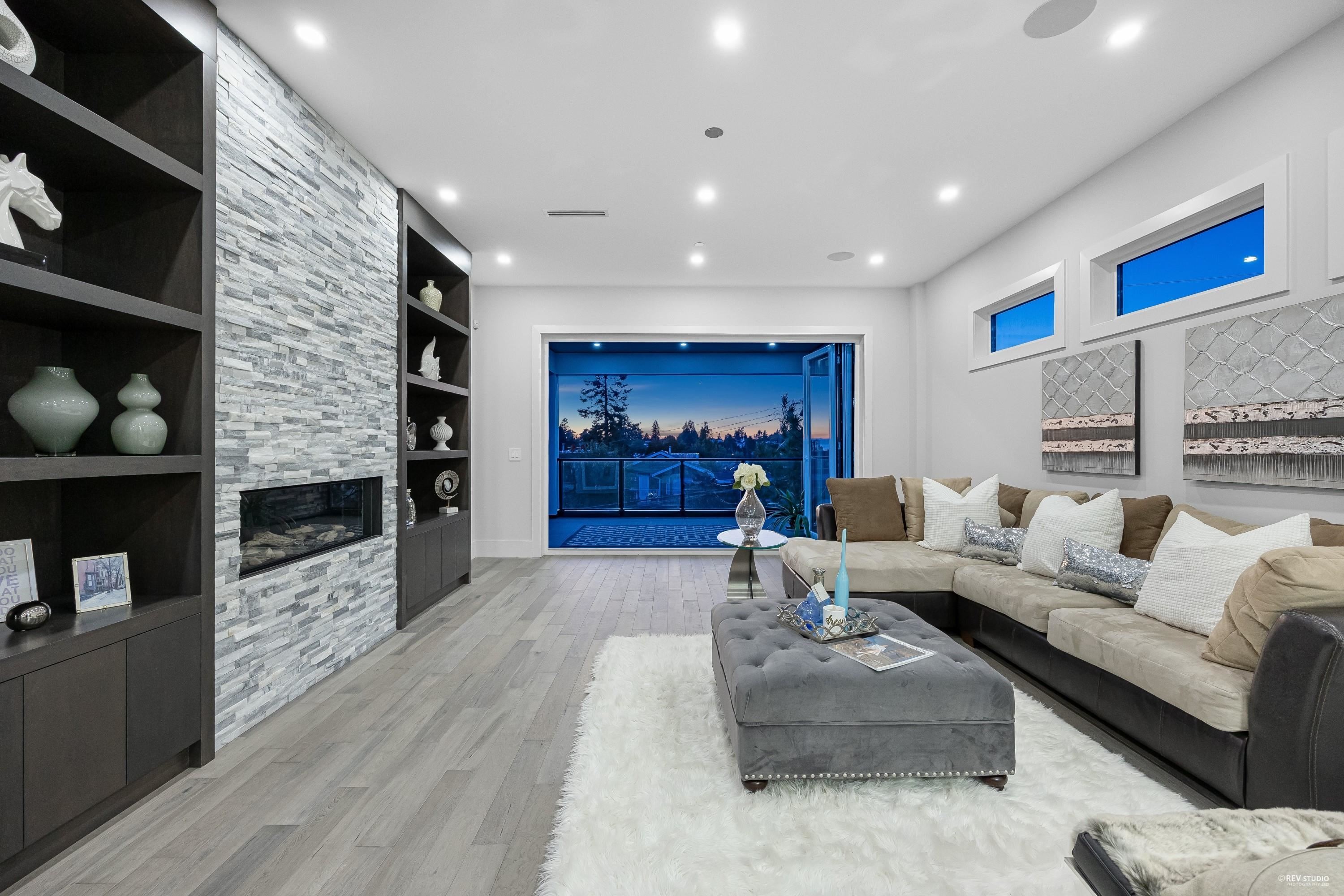 838 Stevens Street, White Rock, BC