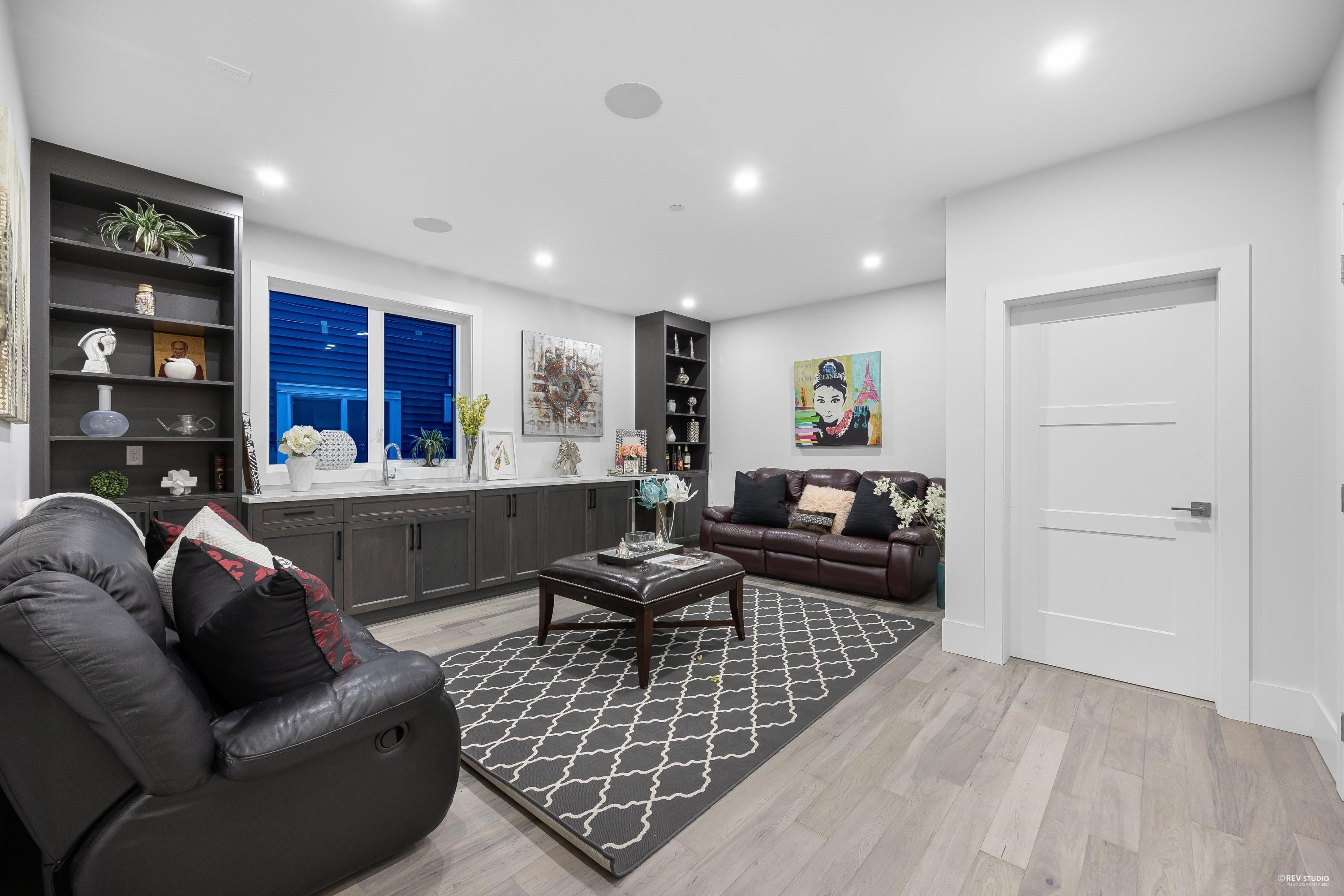 838 Stevens Street, White Rock, BC