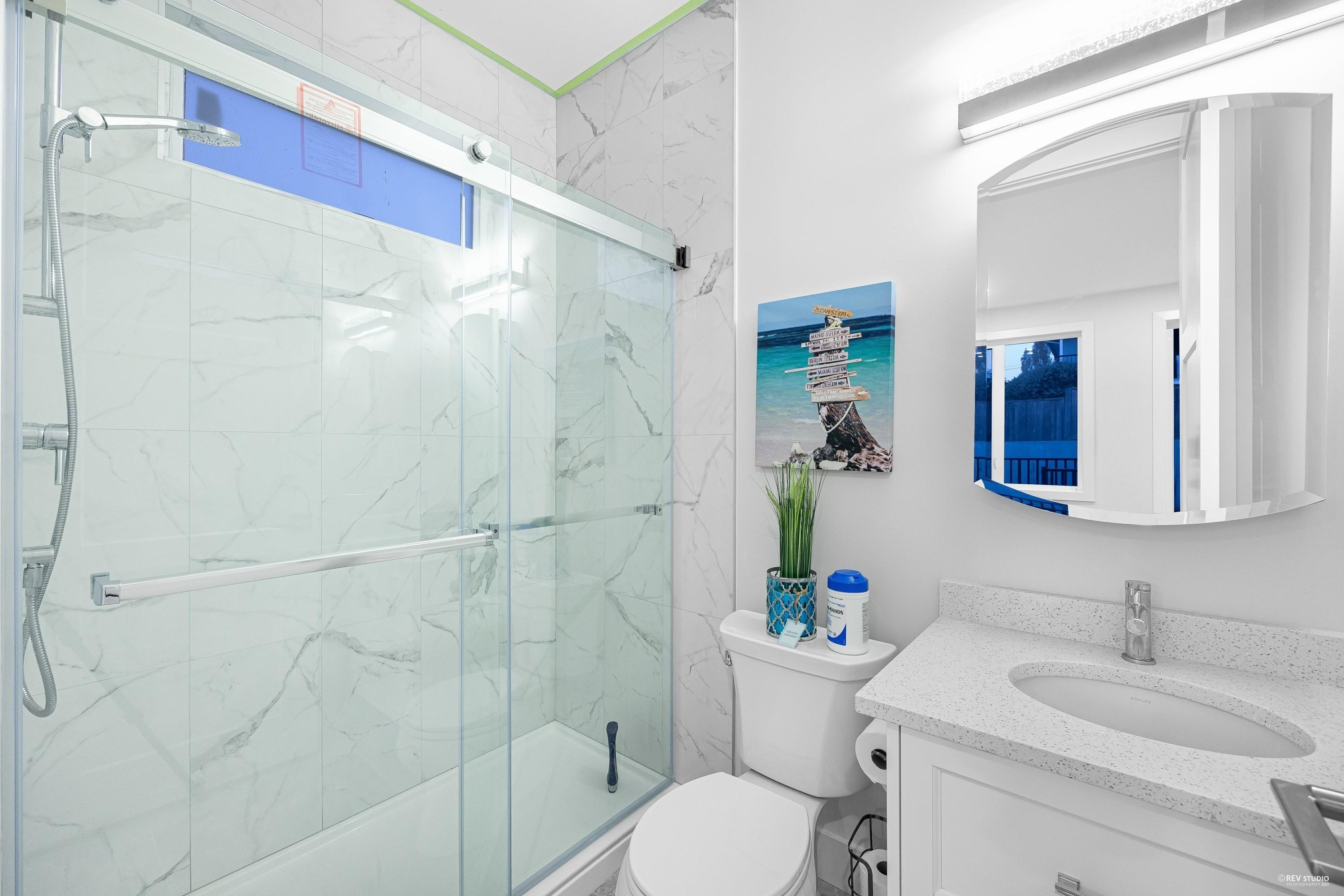 838 Stevens Street, White Rock, BC