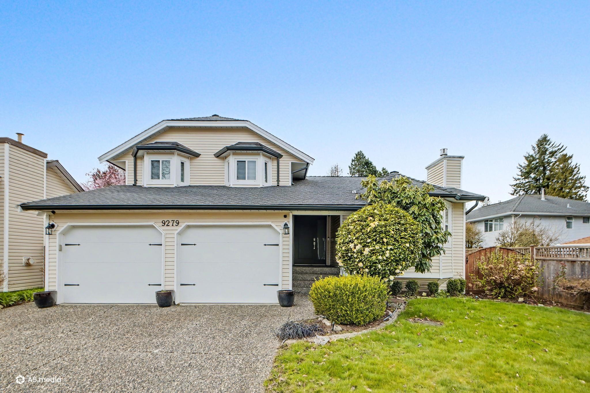 9279 156A Street, Surrey, BC