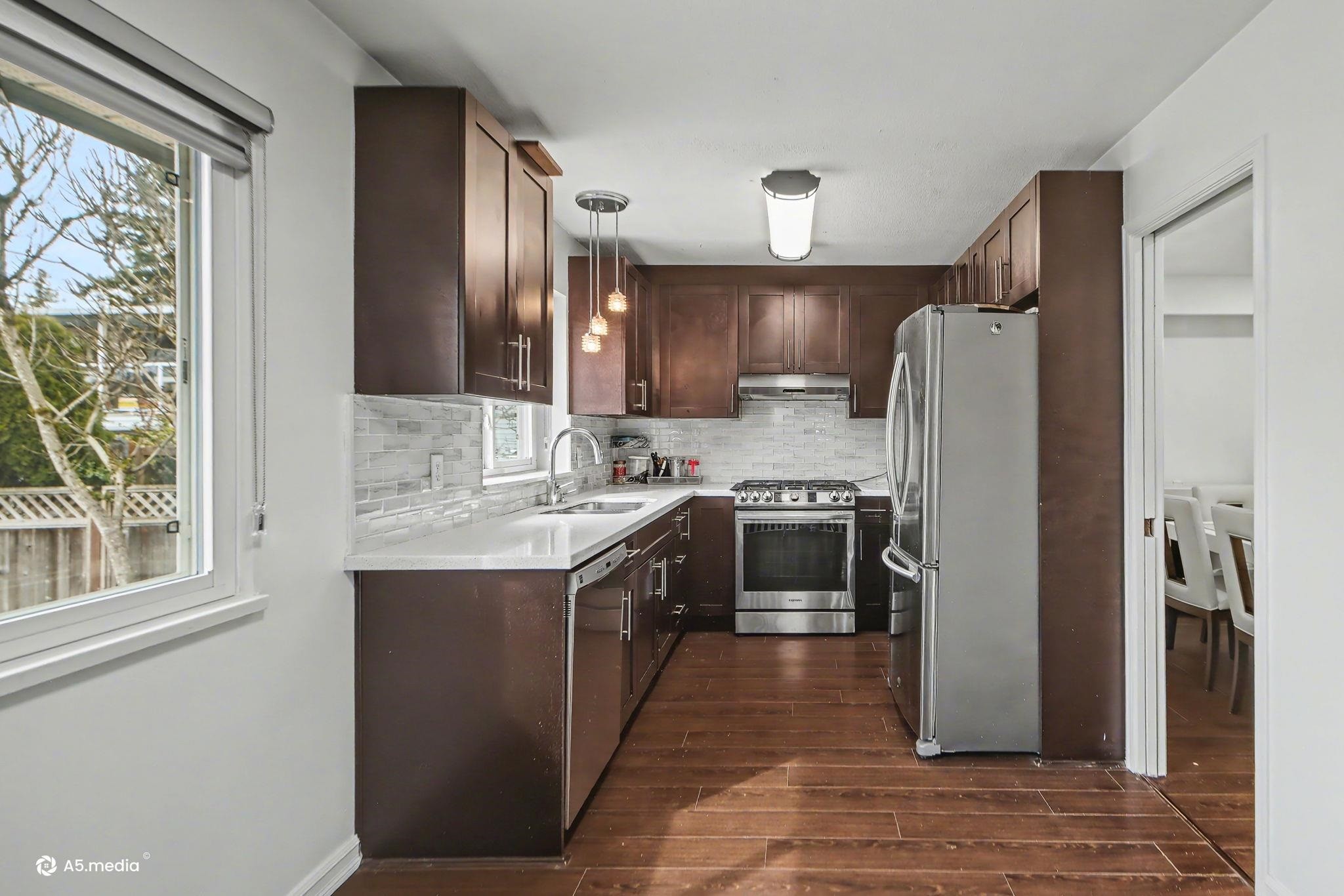 9279 156A Street, Surrey, BC