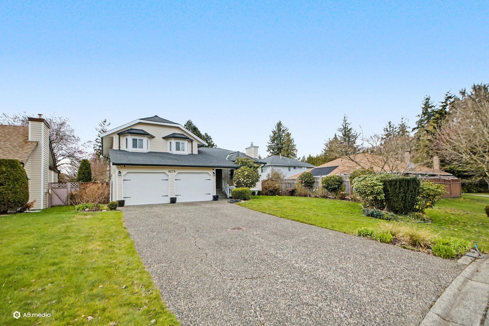 9279 156A Street, Surrey, BC