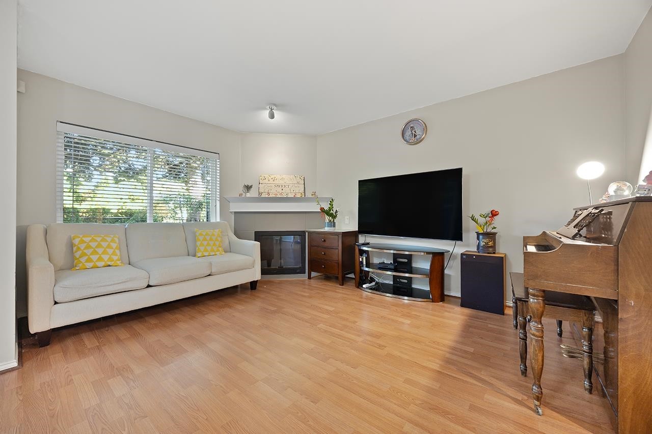 204-16233 82 Avenue, Surrey, BC