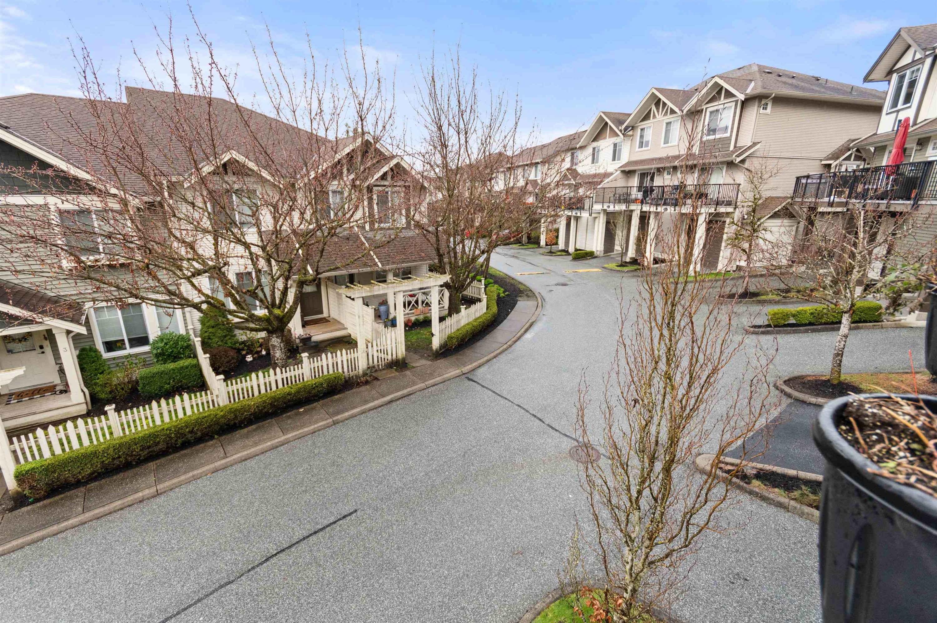 33-4401 Blauson Boulevard, Abbotsford, BC