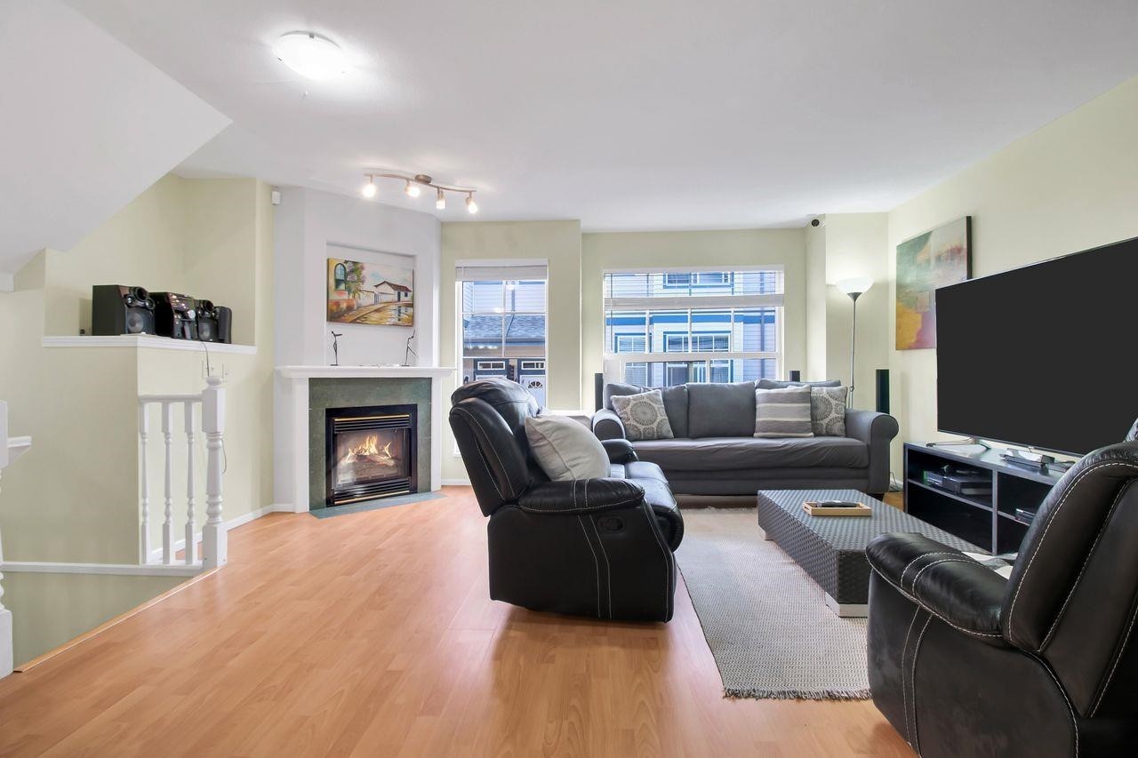 503-9118 149 Street, Surrey, BC