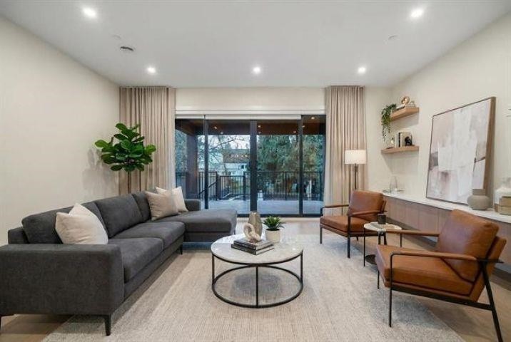 14204 North Bluff Road, White Rock, BC