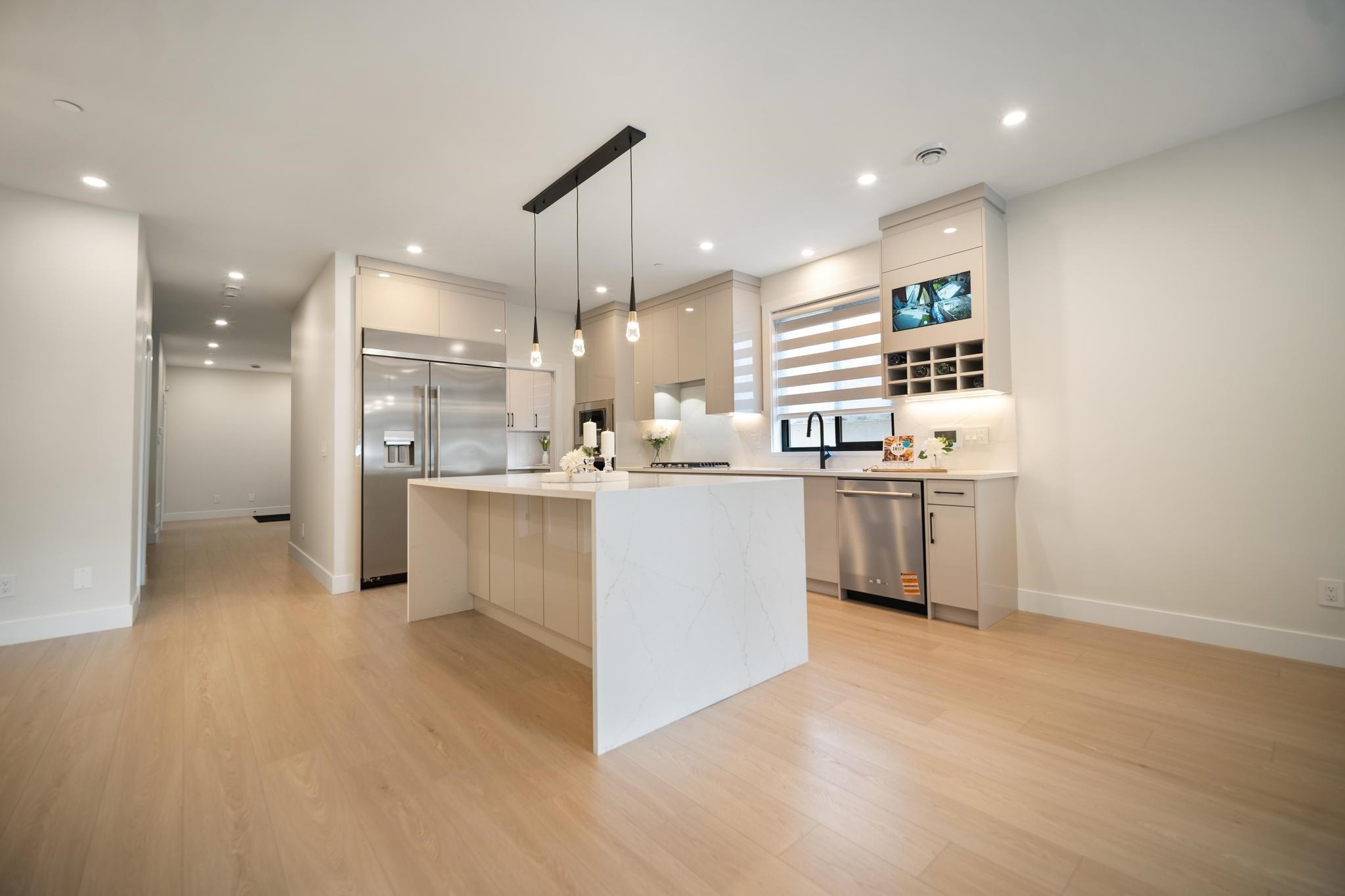 14204 North Bluff Road, White Rock, BC