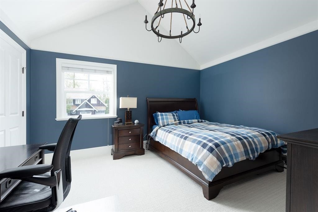 3758 Devonshire Drive, Surrey, BC