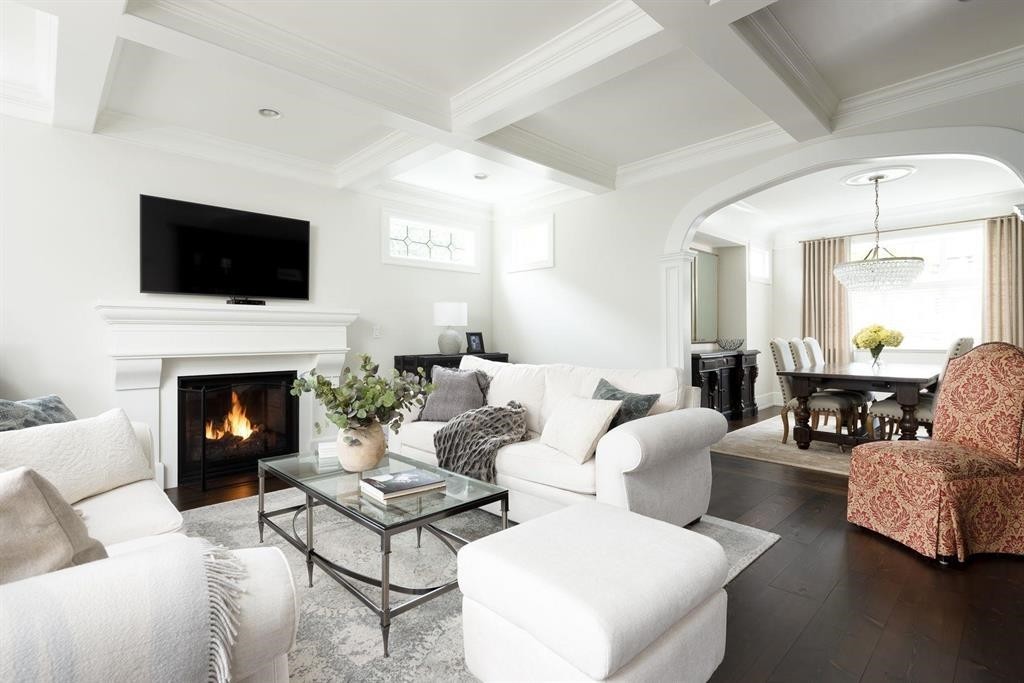 3758 Devonshire Drive, Surrey, BC