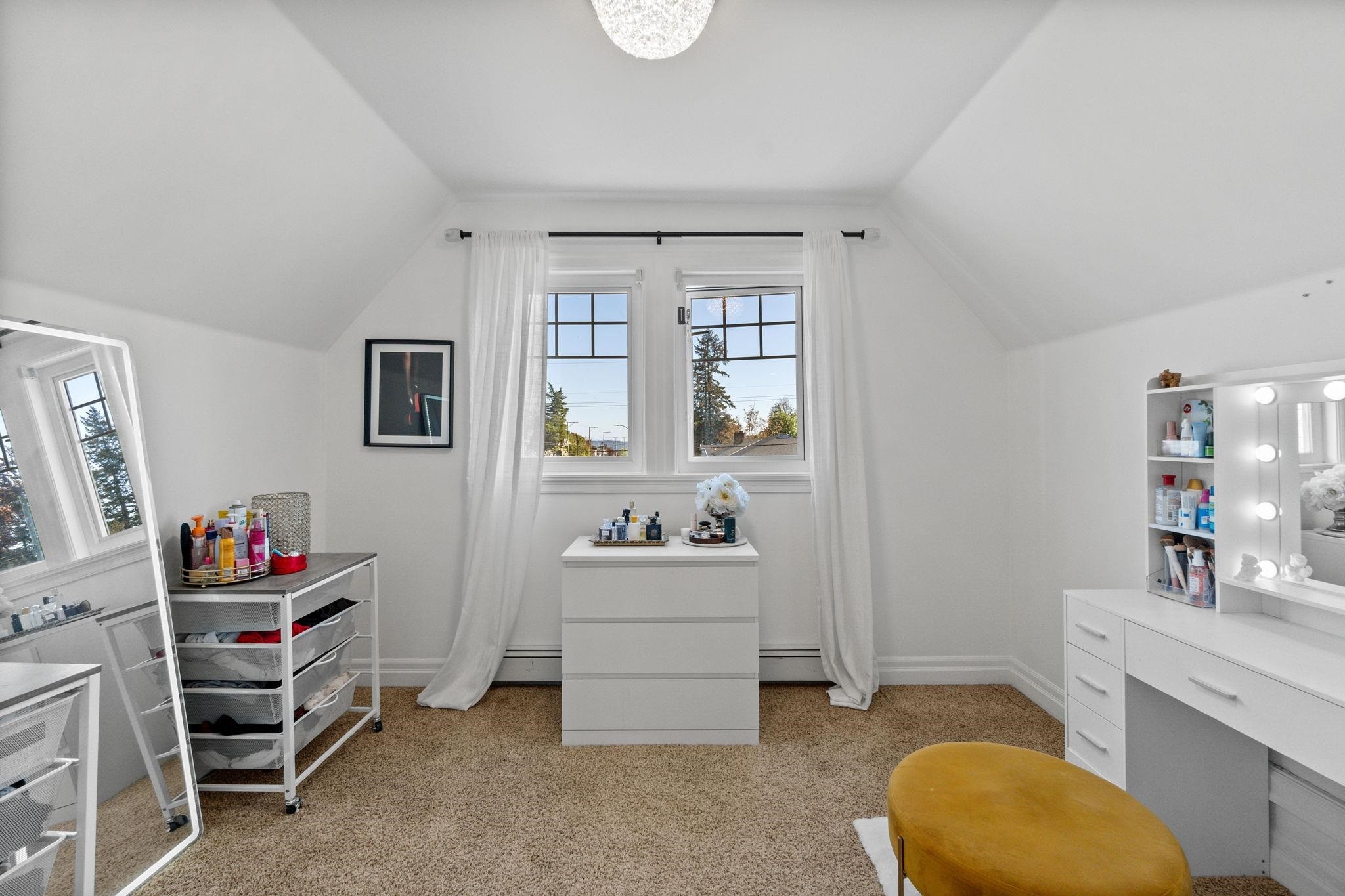15595 Thrift Avenue, White Rock, BC