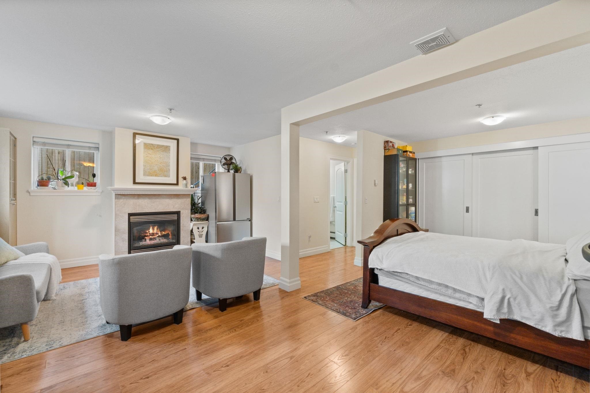 15595 Thrift Avenue, White Rock, BC
