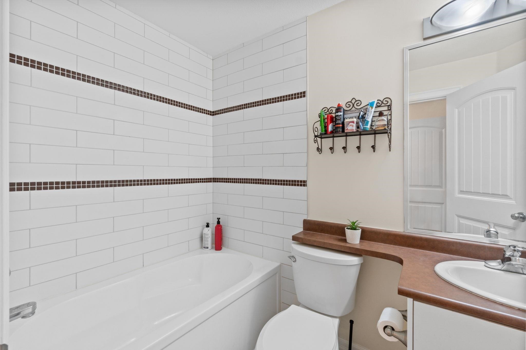 15595 Thrift Avenue, White Rock, BC
