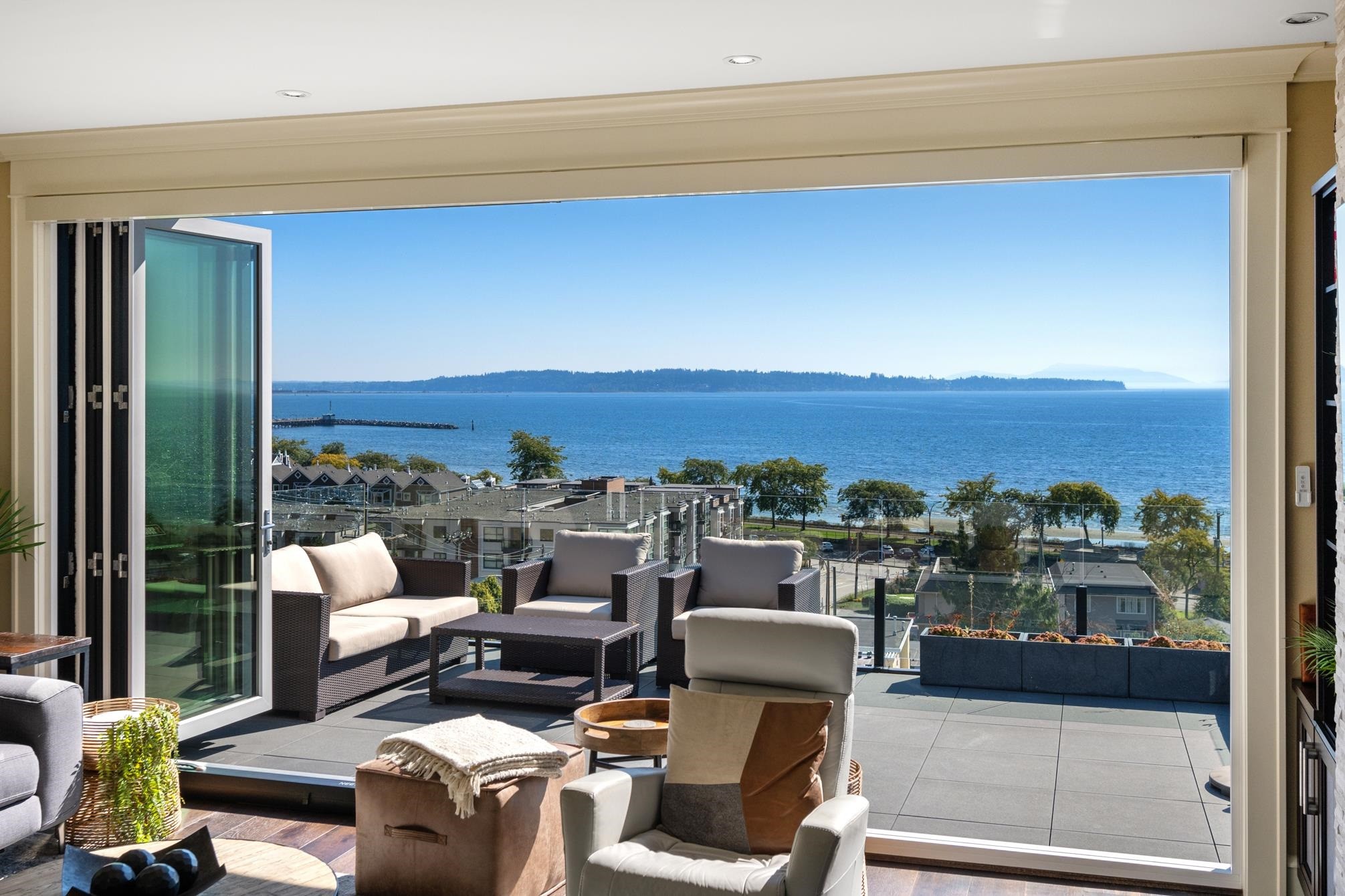 14786 Mcdonald Avenue, White Rock, BC