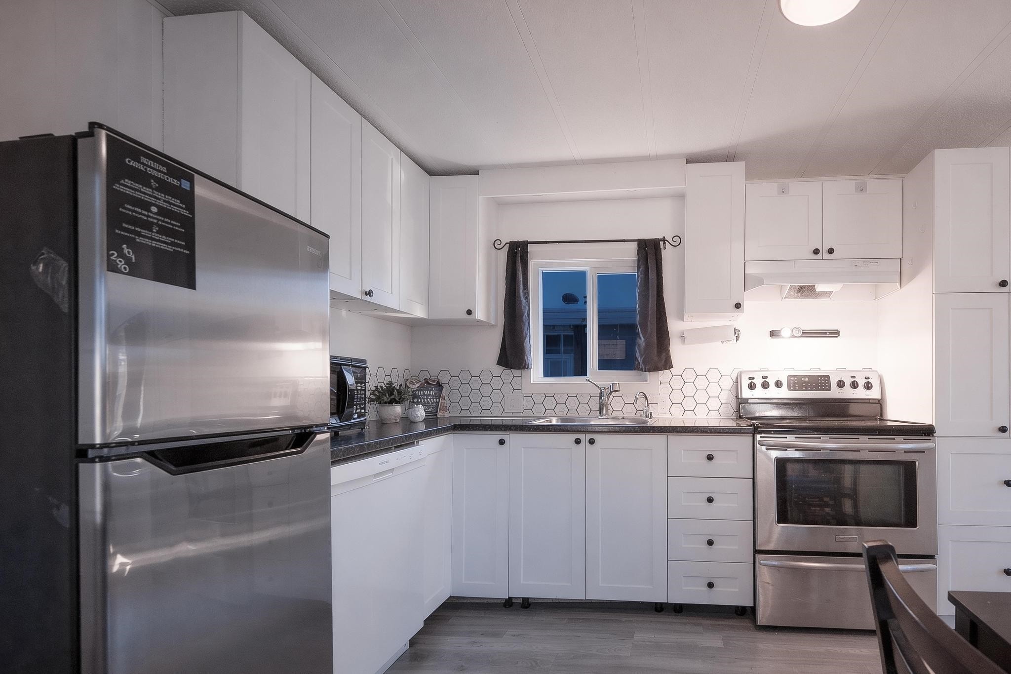 25-26892 Fraser Highway, Langley, BC