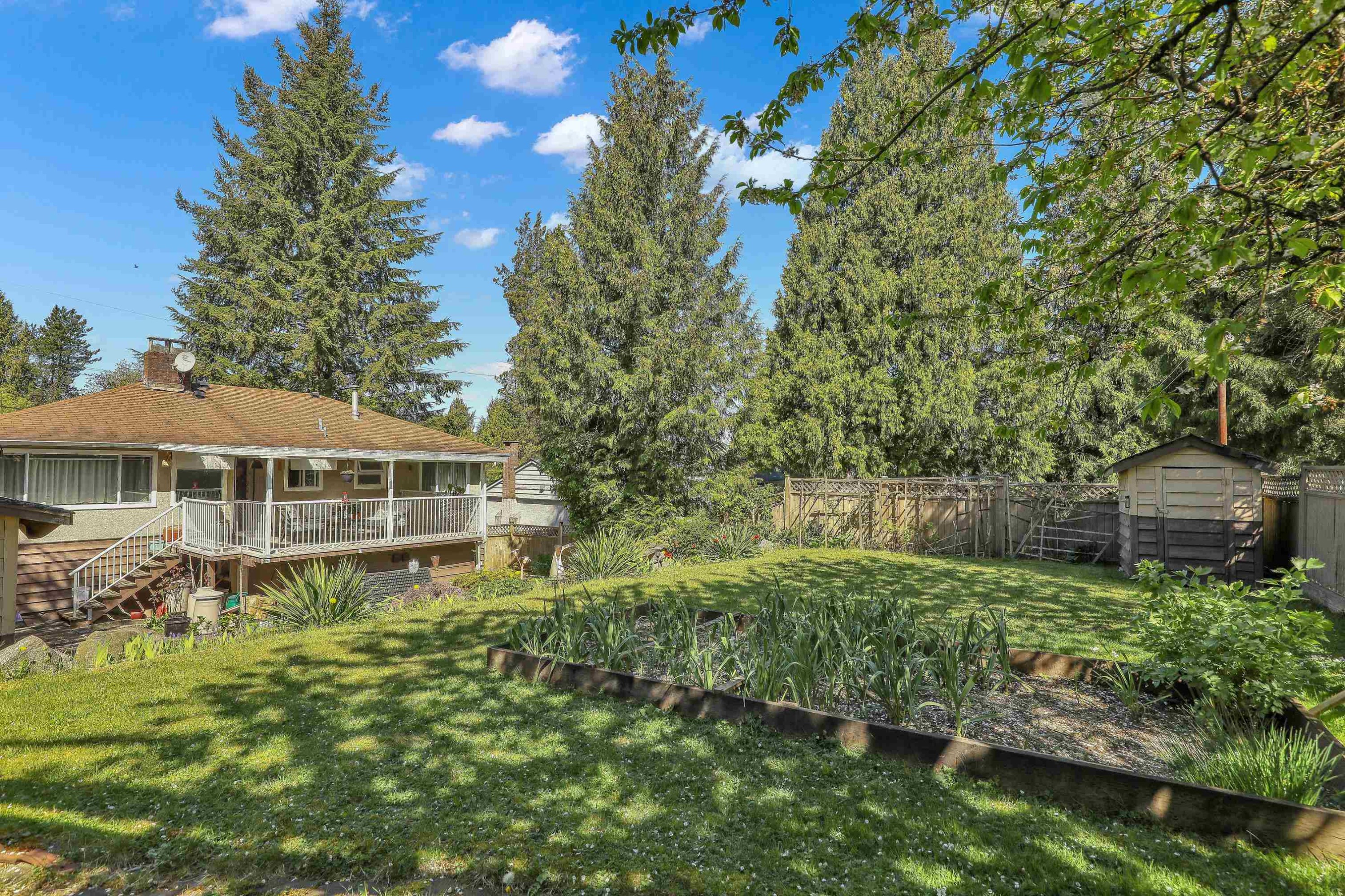 11230 Lansdowne Drive, Surrey, BC