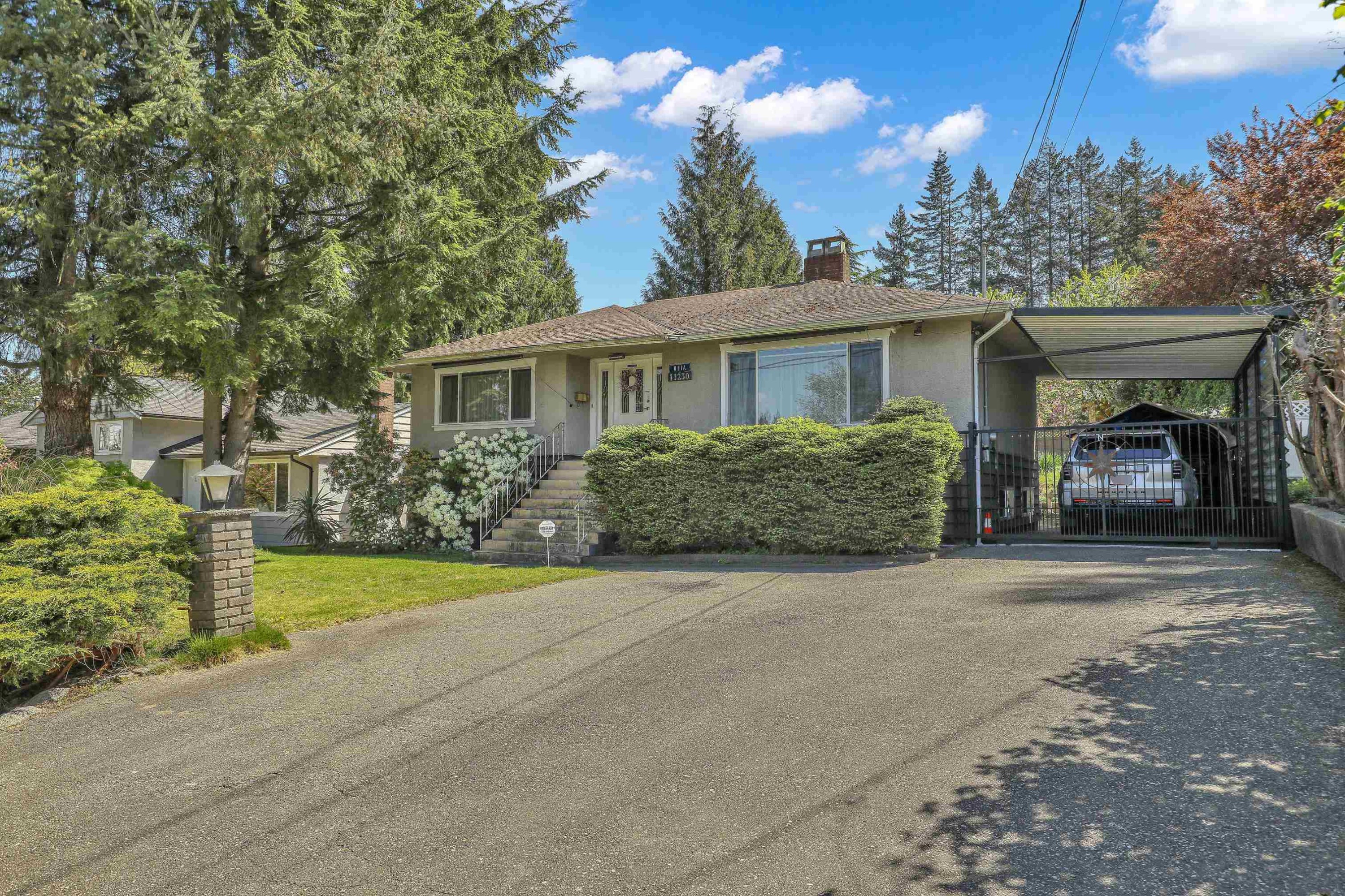 11230 Lansdowne Drive, Surrey, BC