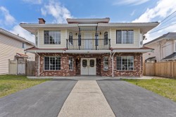 7976 122 Street Surrey, BC V3W 3S7