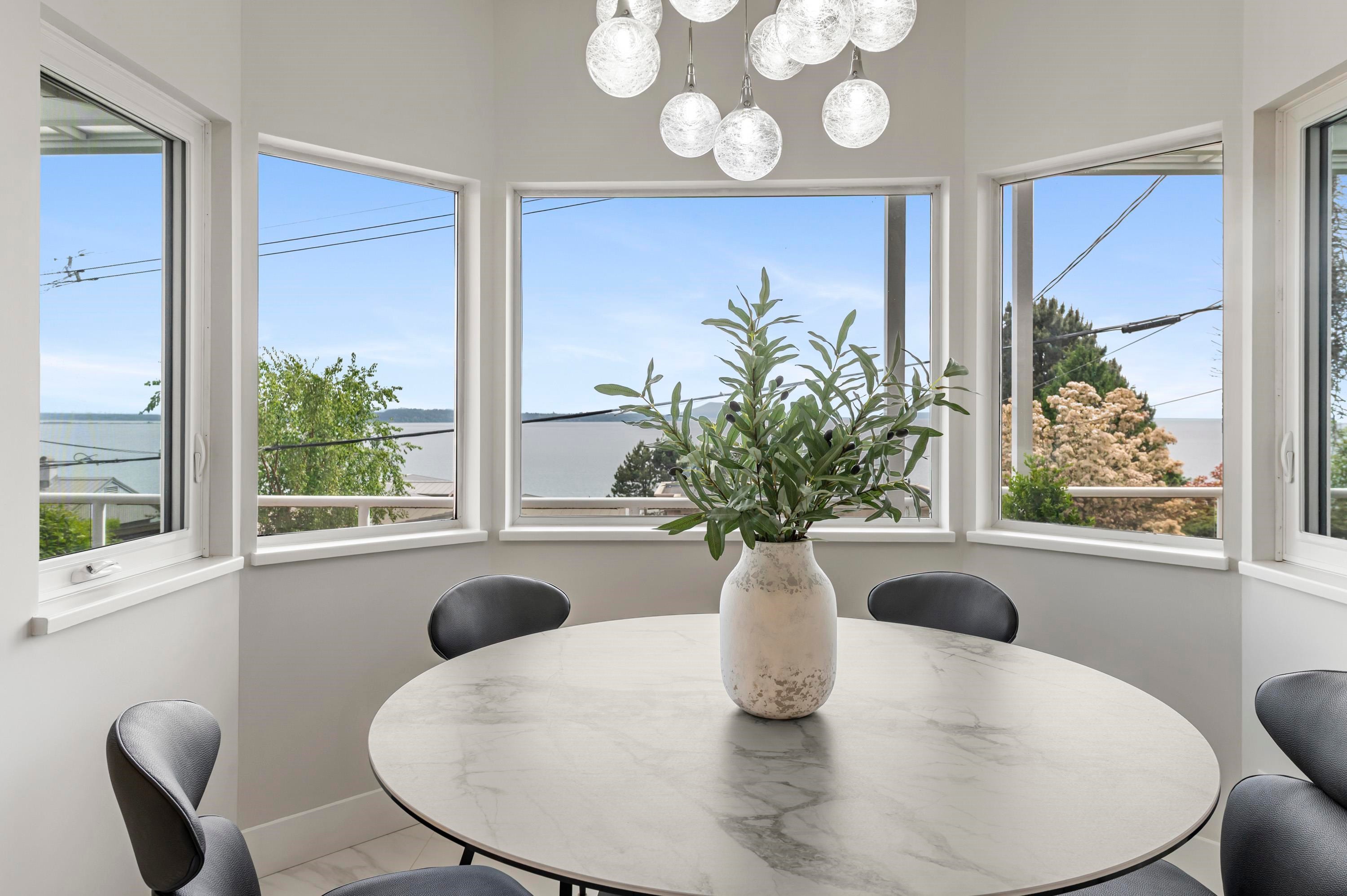 14357 Sunset Drive, White Rock, BC