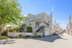 158-10077 156 Street Surrey, BC V3R 4L6