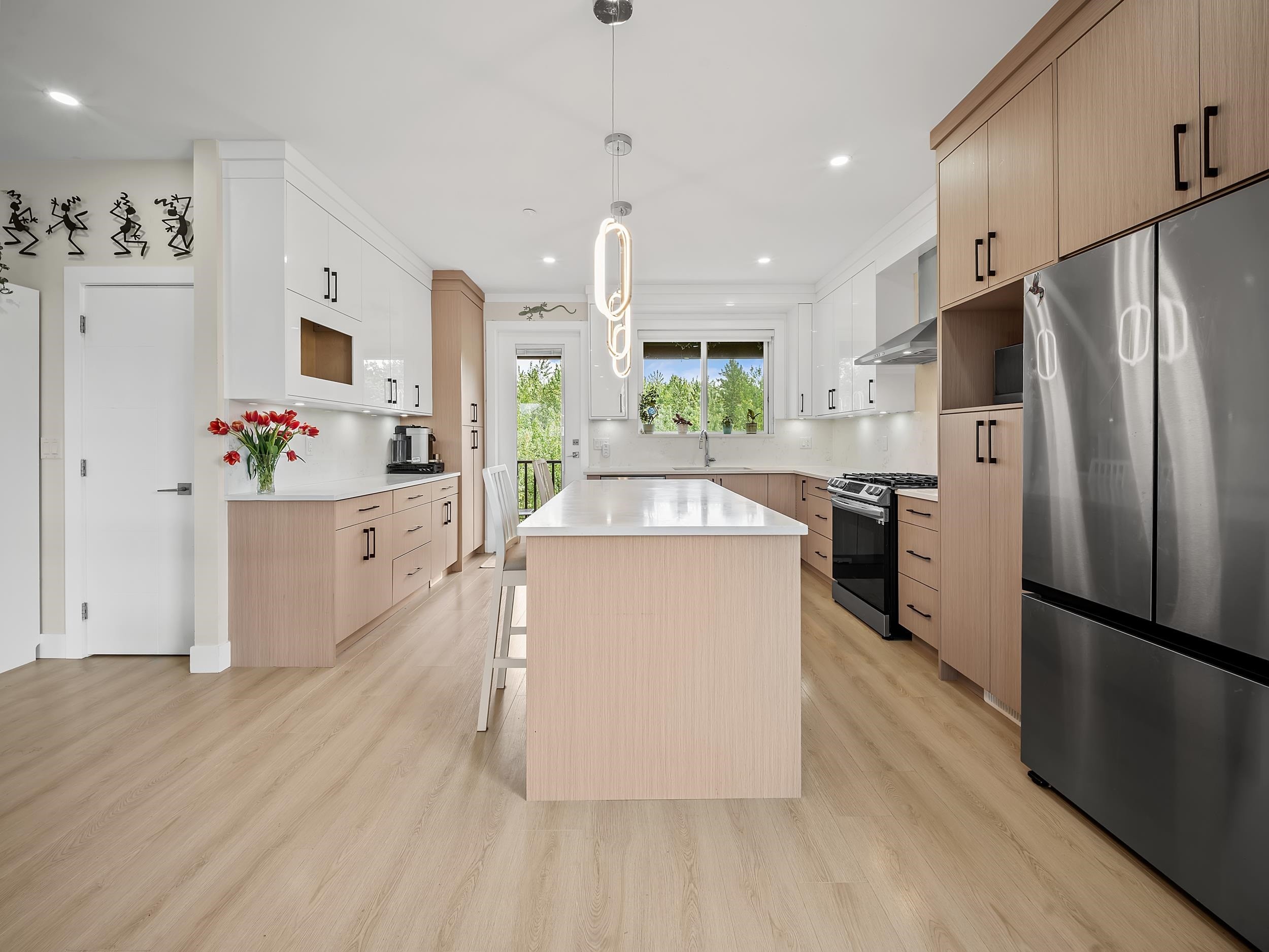 8586 Tupper Boulevard, Mission, BC