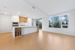4-10160 133 Street Surrey, BC V3T 0S4