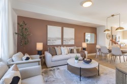 11-16325 21 Avenue Surrey, BC V3S 9M8