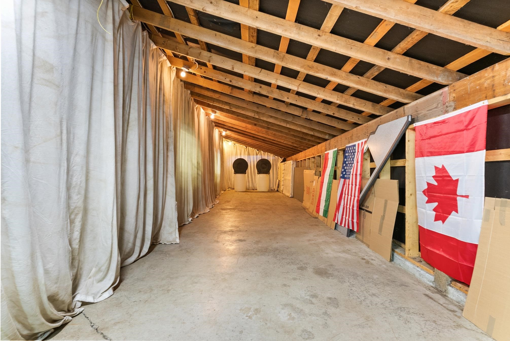 21415 0 Avenue, Langley, BC - Indoor Photo Showing Basement