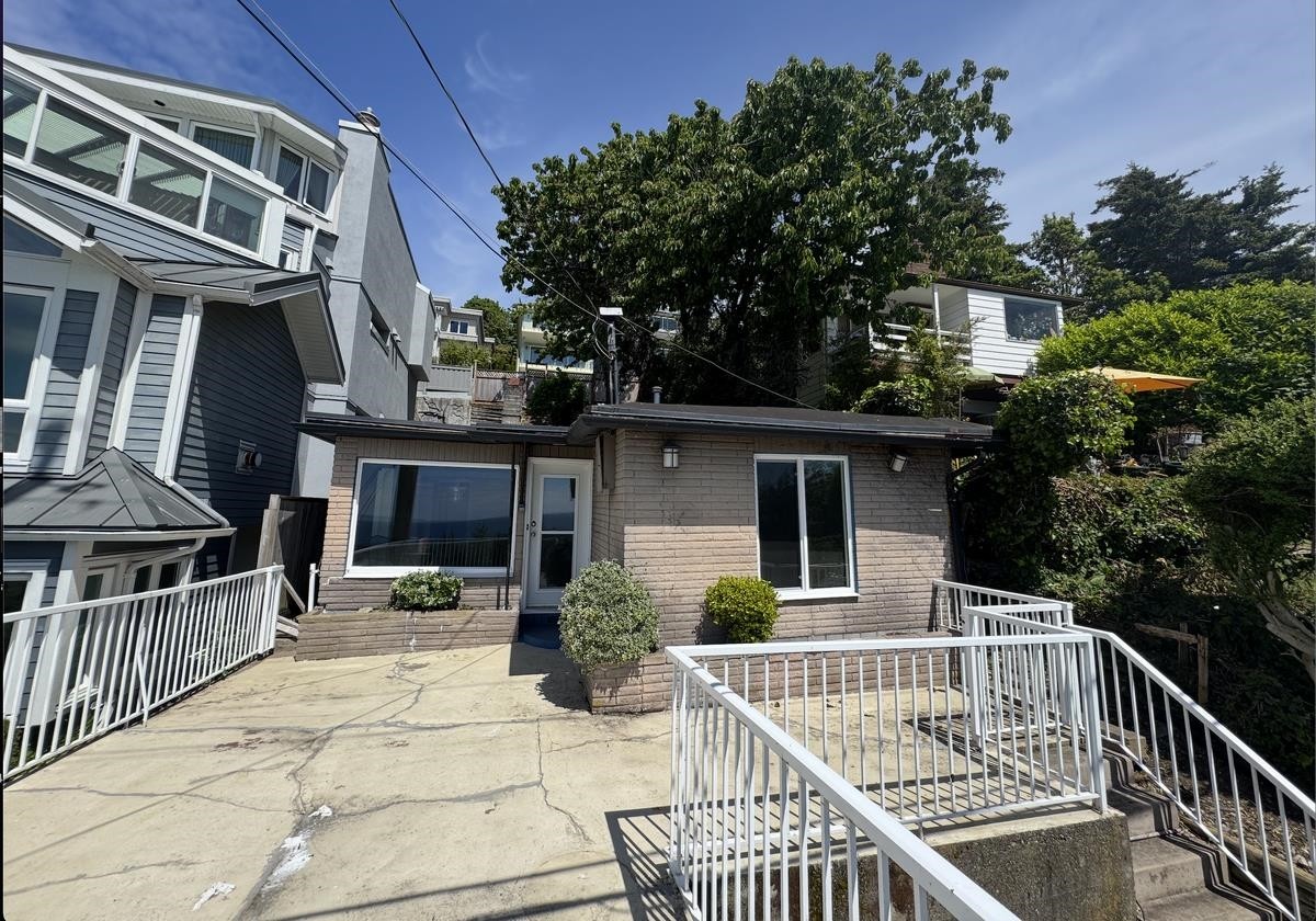 15181 Marine Drive, White Rock, BC