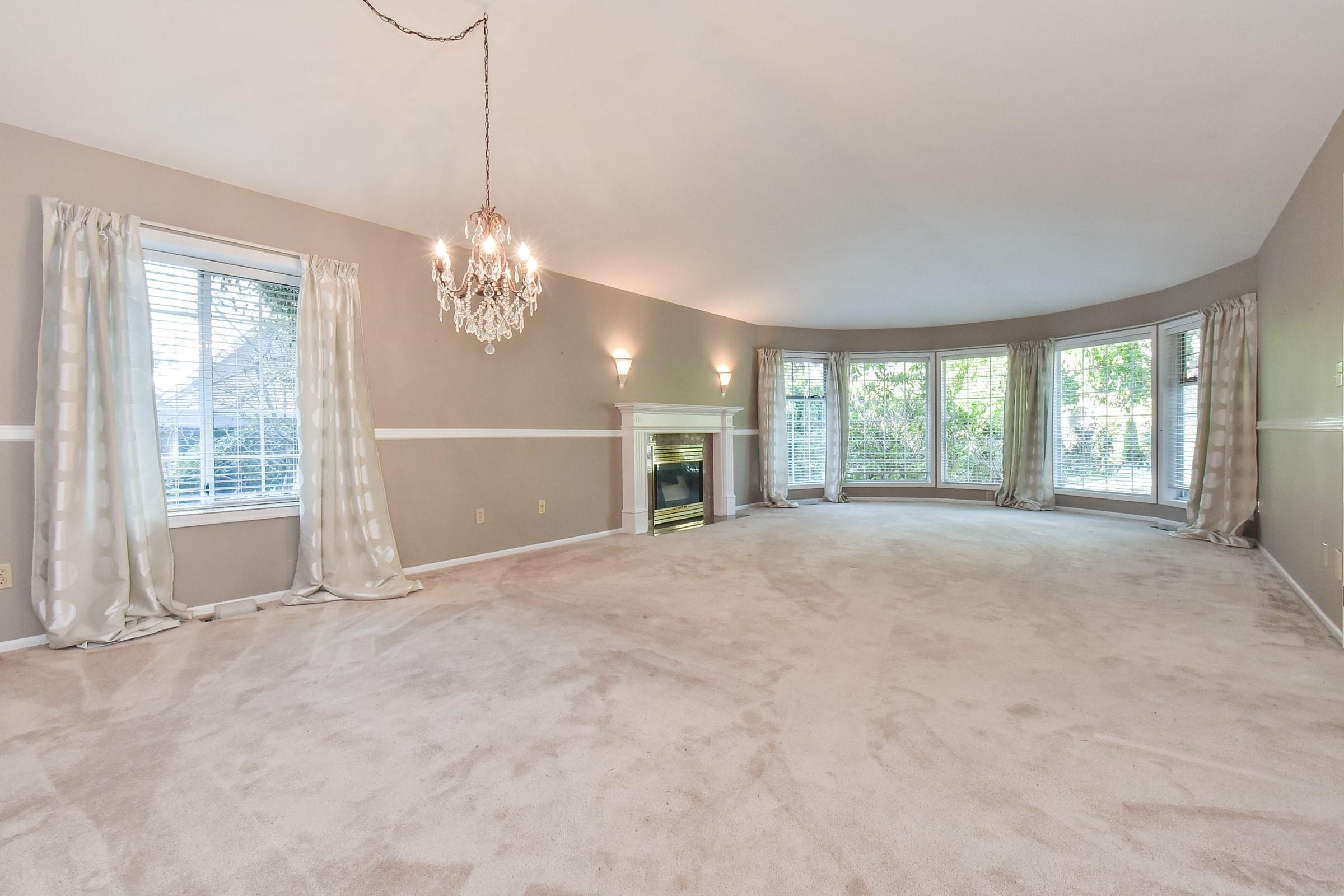 13056 22A Avenue, Surrey, BC - Indoor With Fireplace