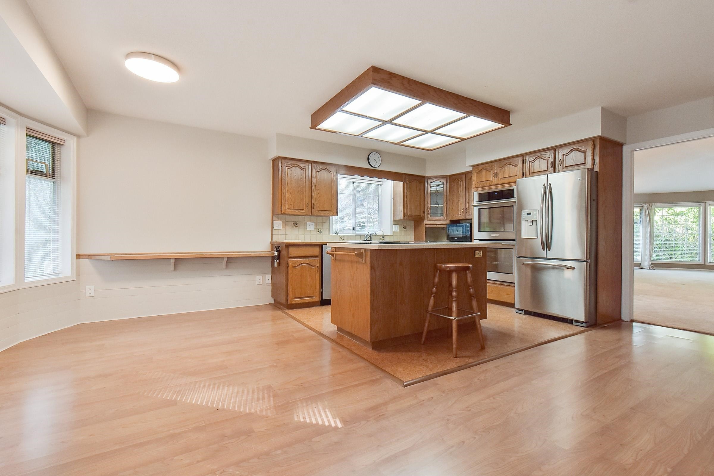 13056 22A Avenue, Surrey, BC - Indoor Photo Showing Kitchen