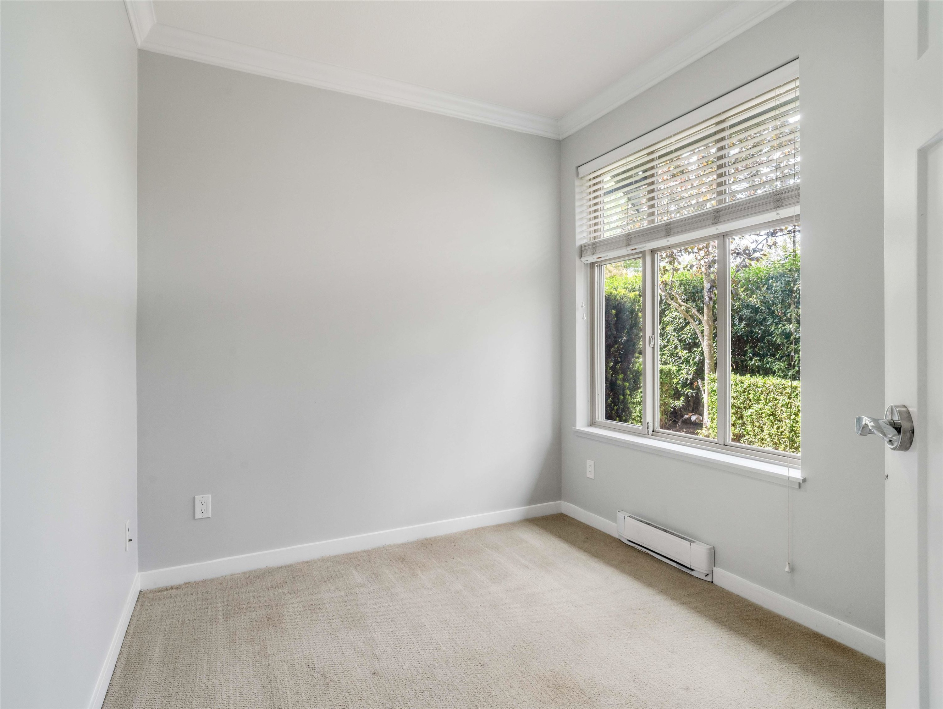106-6655 192 Street, Surrey, BC