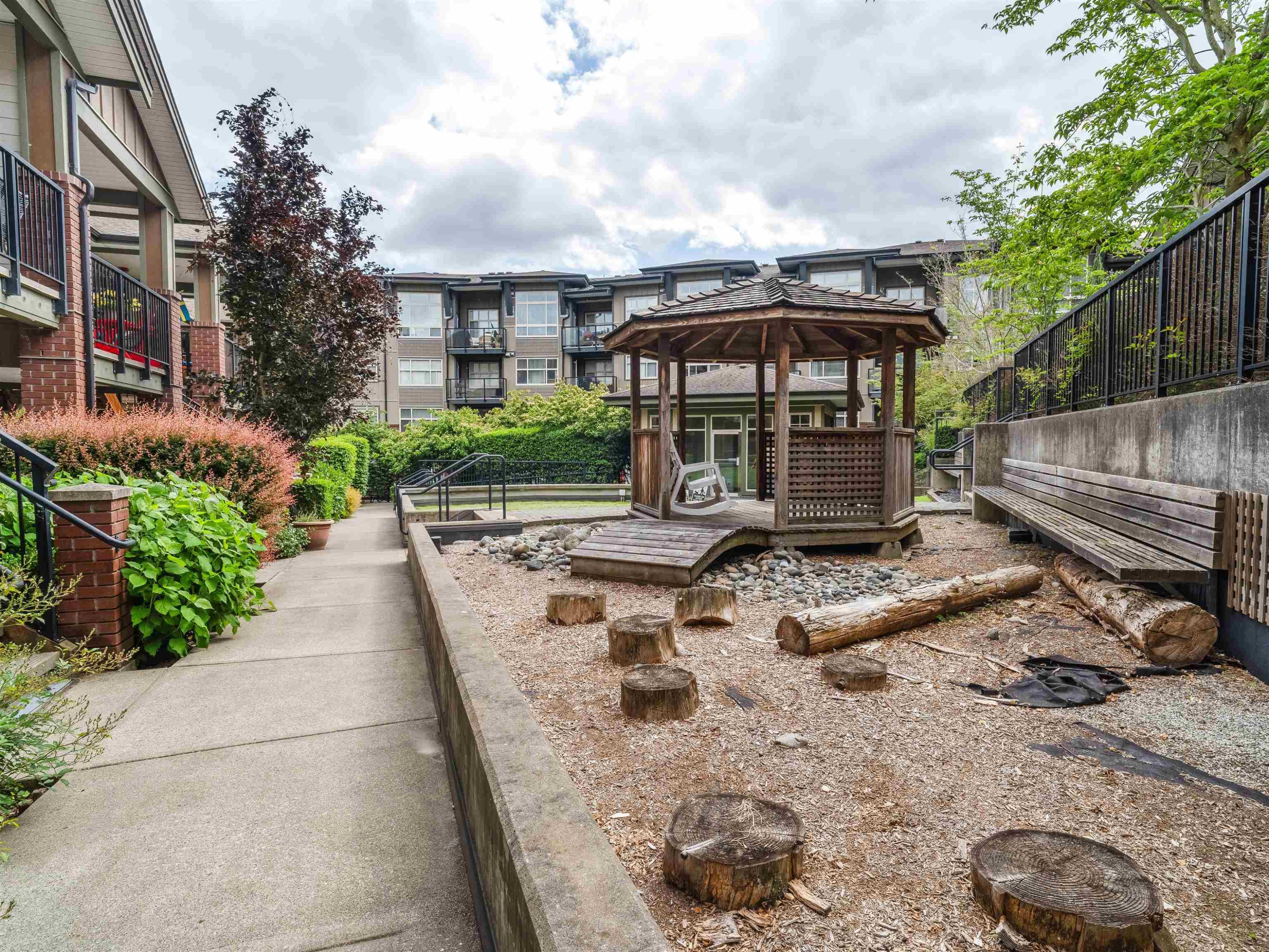 106-6655 192 Street, Surrey, BC
