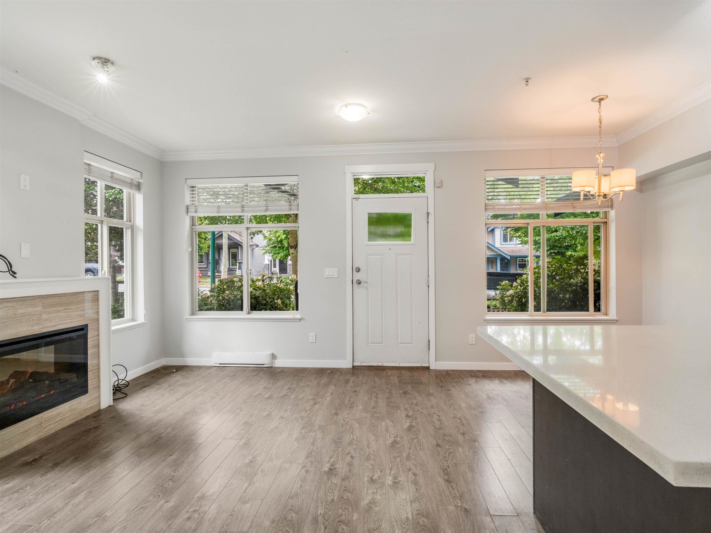 106-6655 192 Street, Surrey, BC